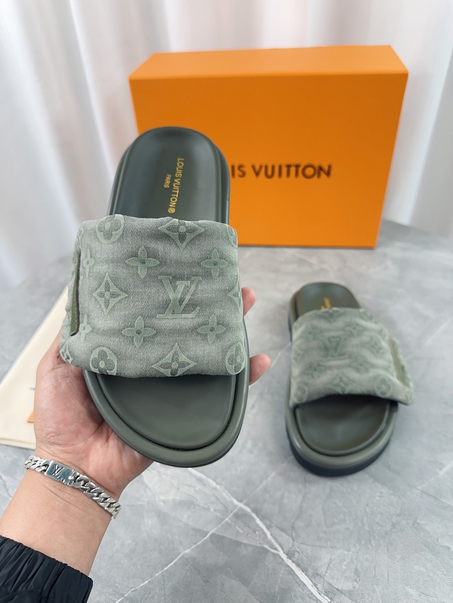 Louis Vuitton Pool Pillow Comfort Slippers In Green