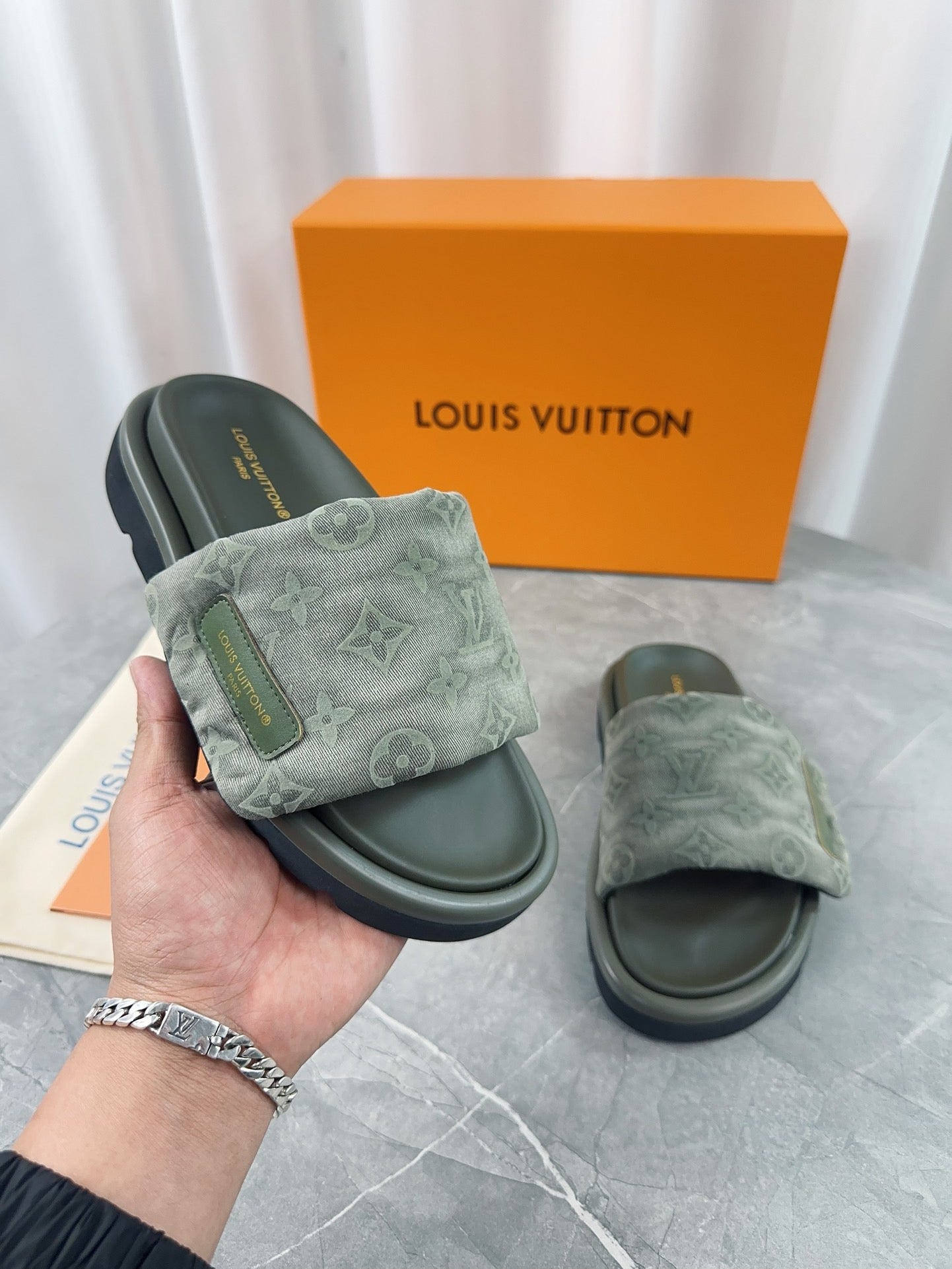 Louis Vuitton Pool Pillow Comfort Slippers In Green