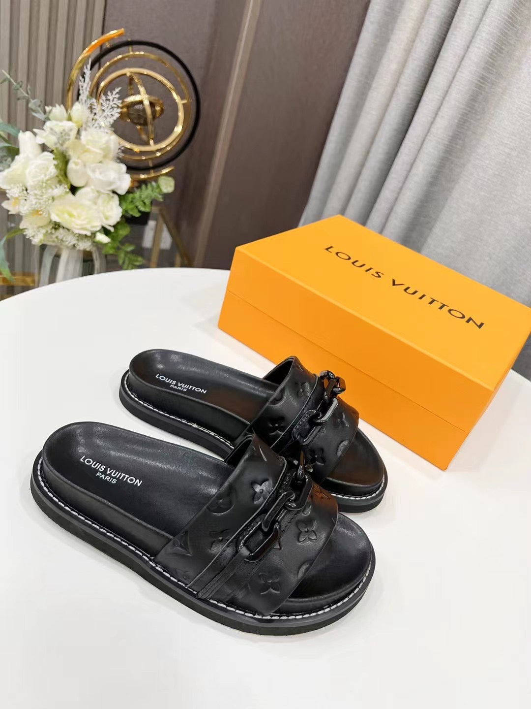 LV Sunset Flat Comfort Mule In Black