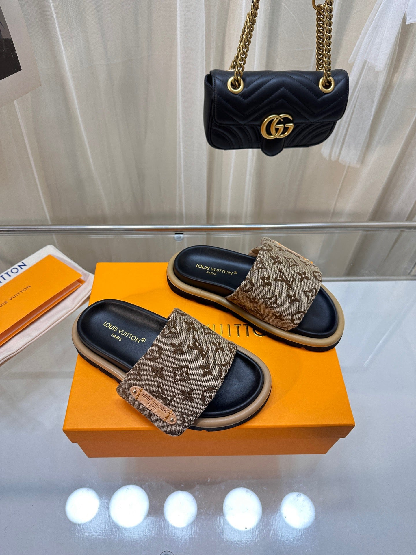 LV Brown Presbyopia Slippers