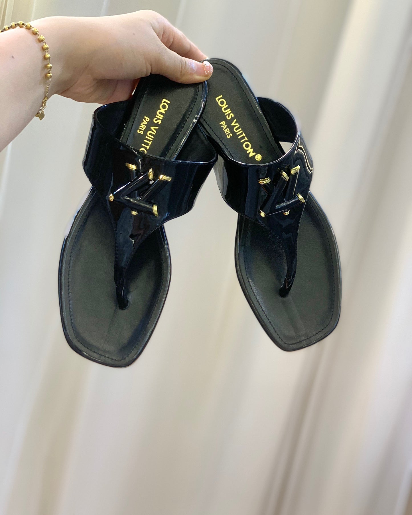 LV Black Slippers With LV Logo