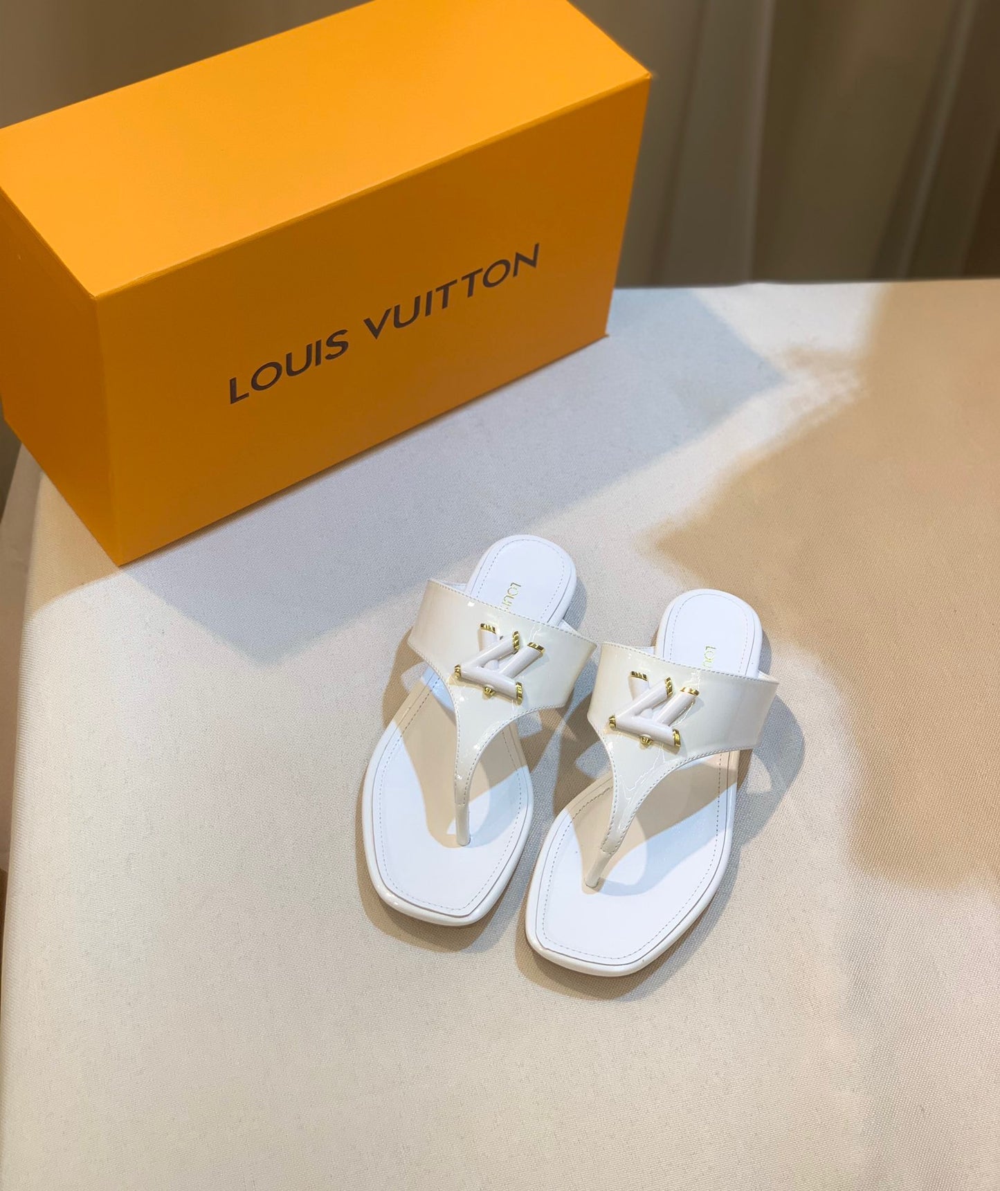 LV White Slippers With LV Logo