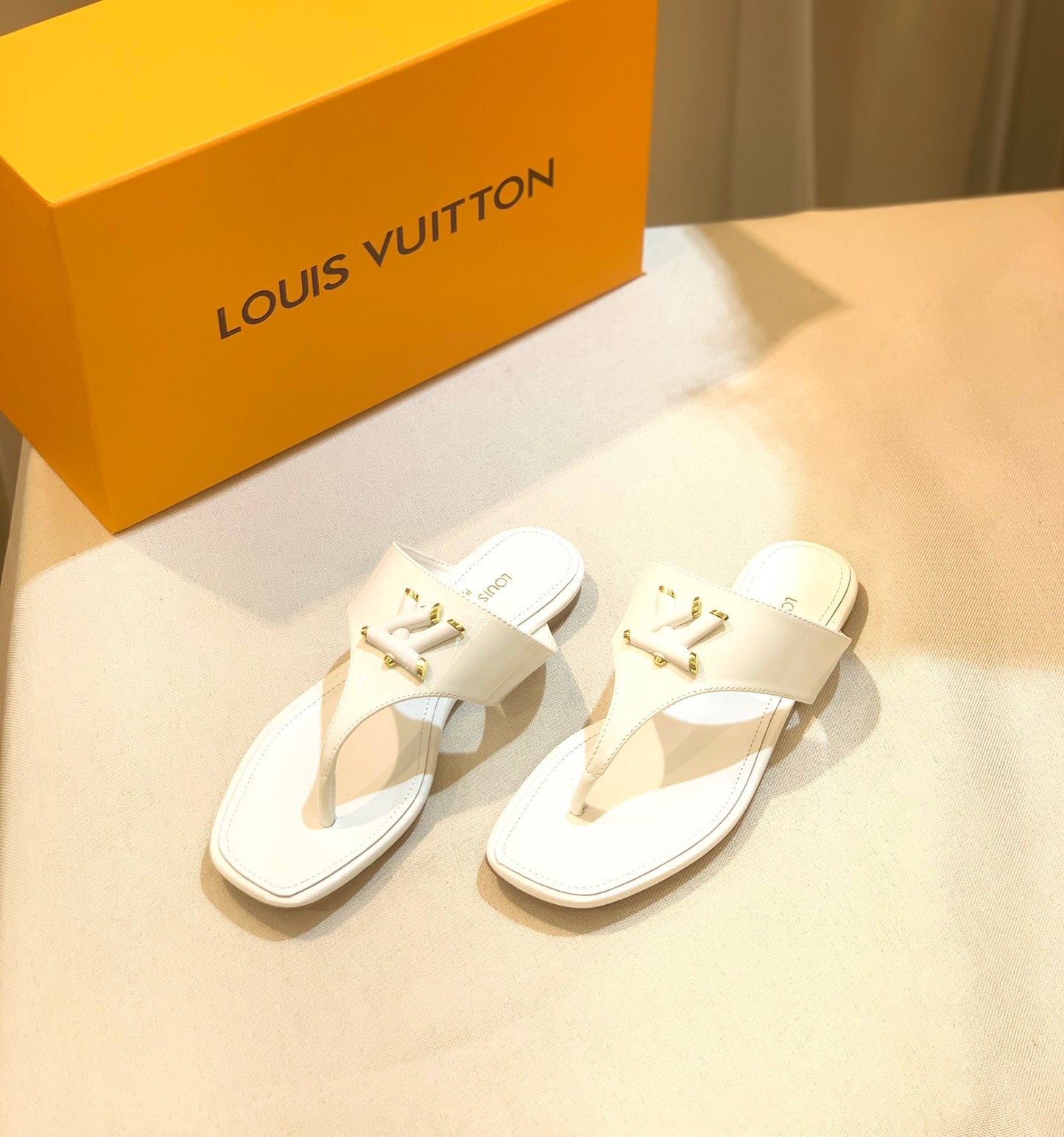 LV White Slippers With LV Logo