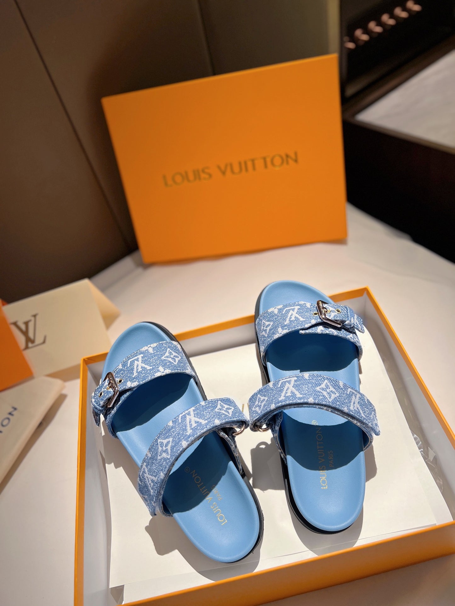 LV Blue Classic Presbyopia Series Sandals