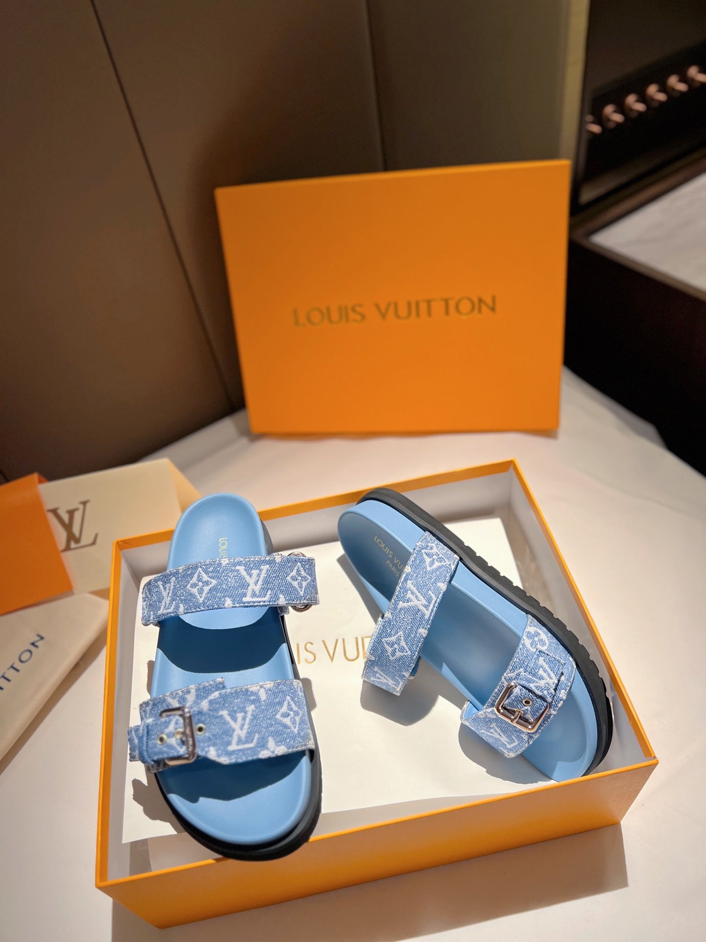 LV Blue Classic Presbyopia Series Sandals