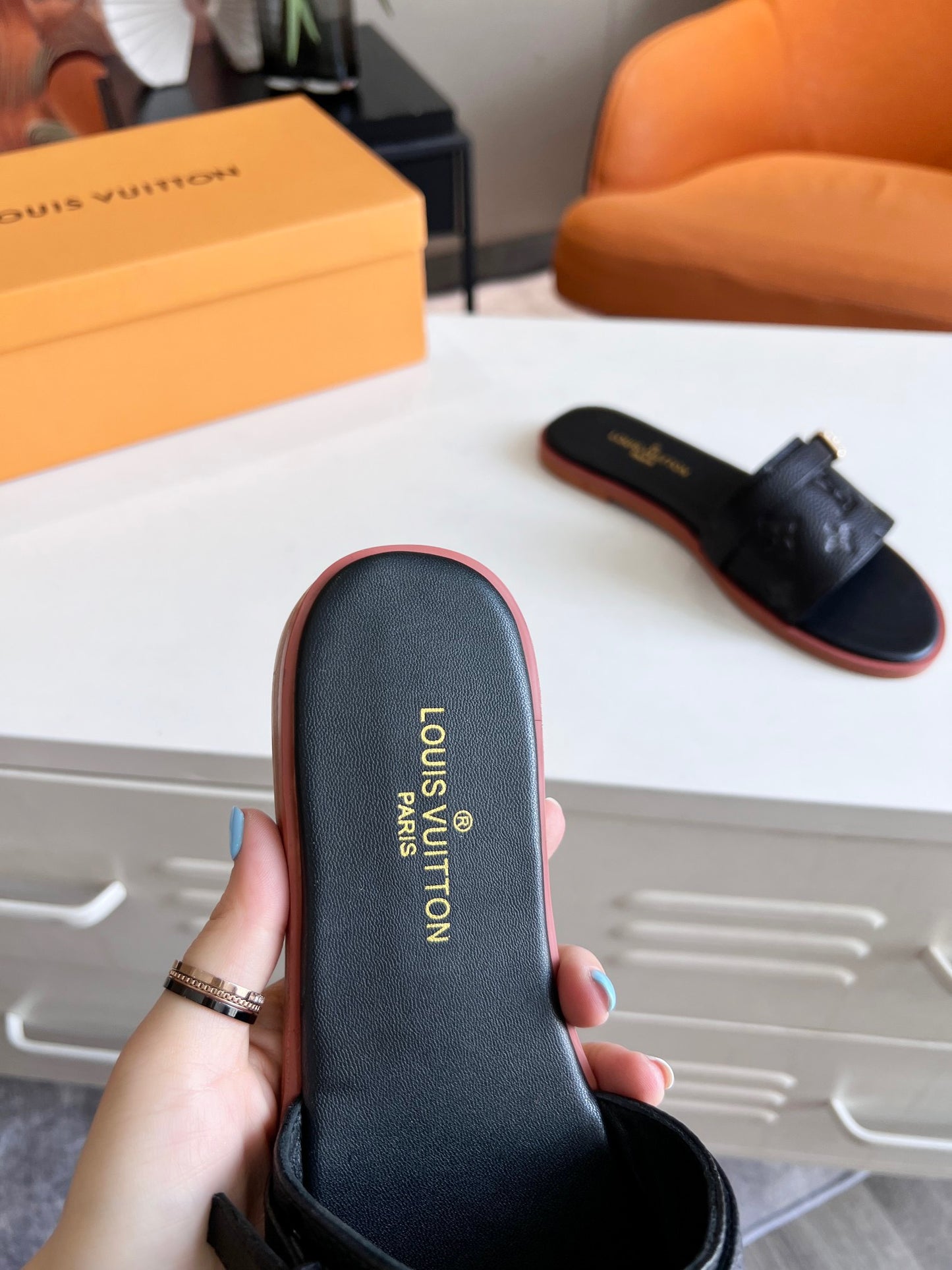 LV Black Classic Embossed Series Slippers