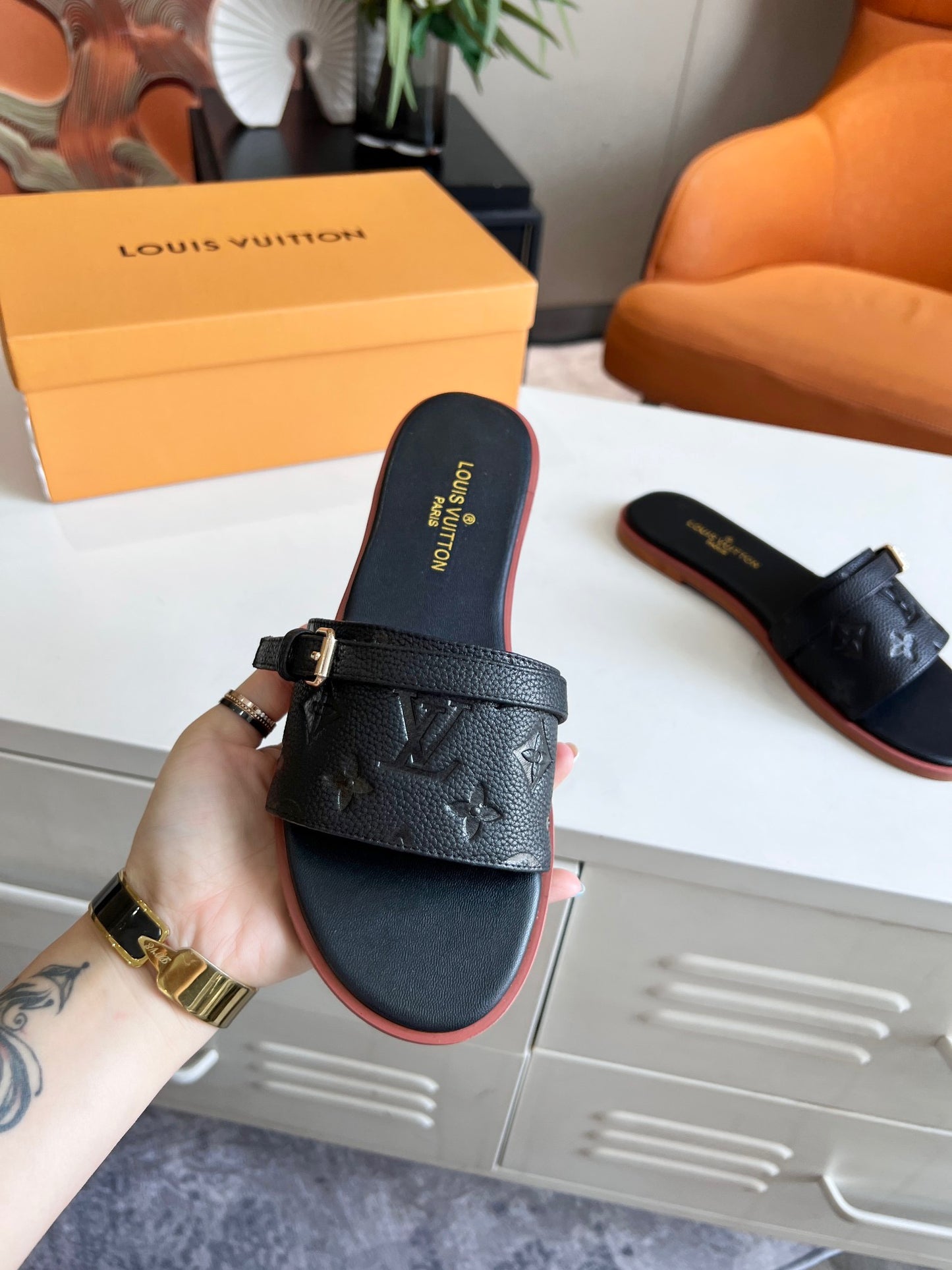 LV Black Classic Embossed Series Slippers