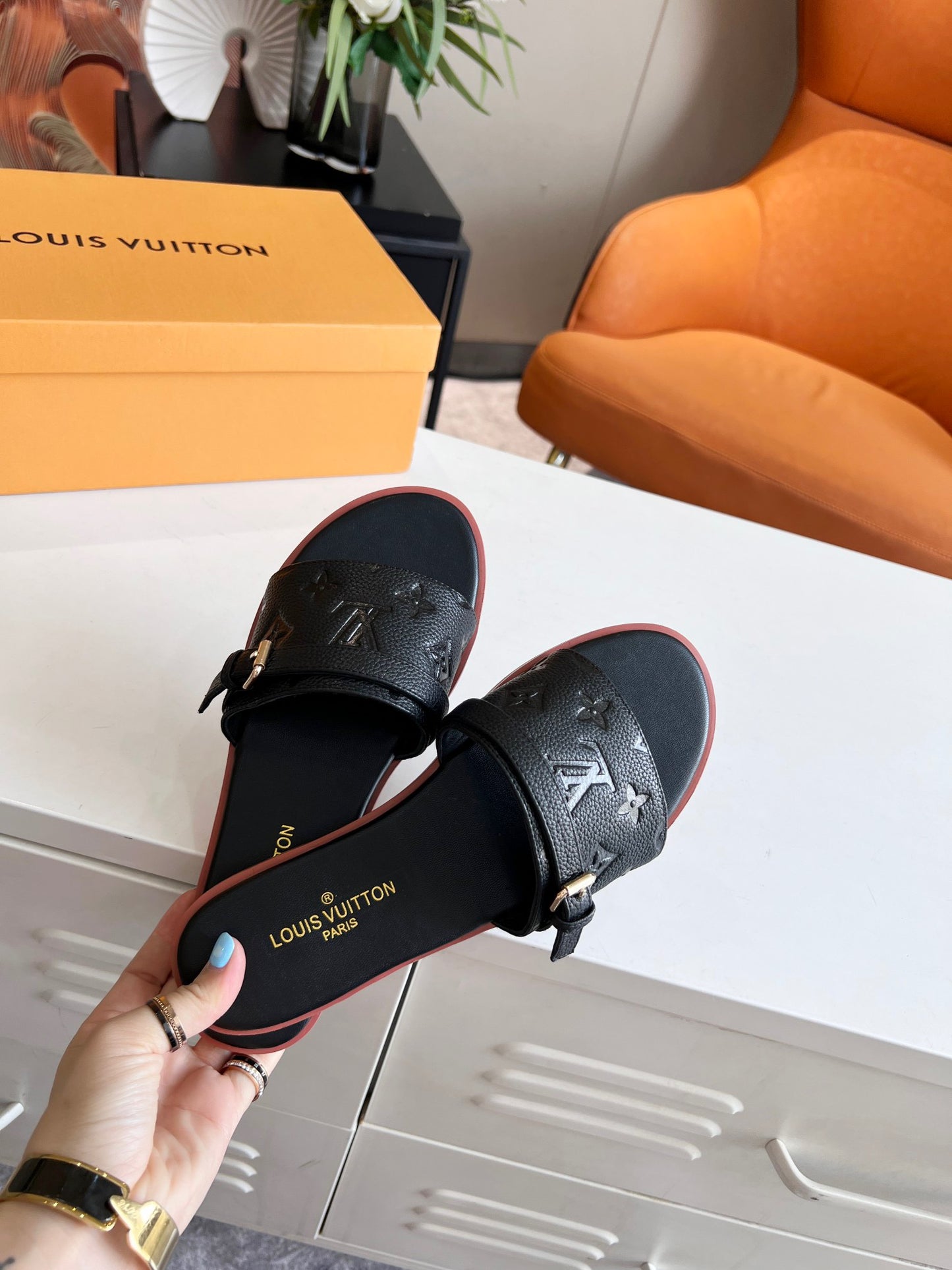 LV Black Classic Embossed Series Slippers