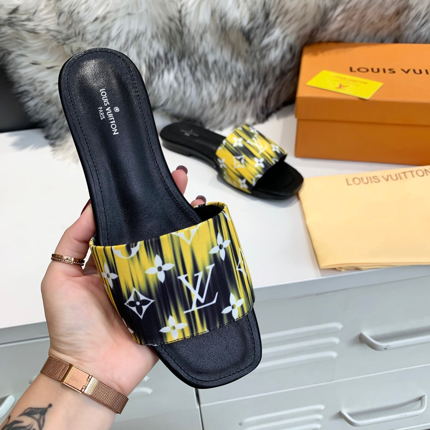 LV Yellow Classic Presbyopia Series Slippers