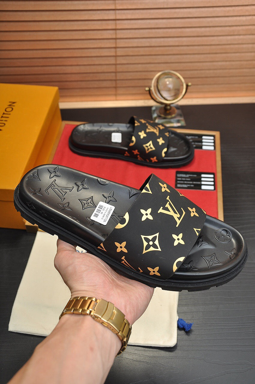 LV Monogram Golden Presbyopia Slippers