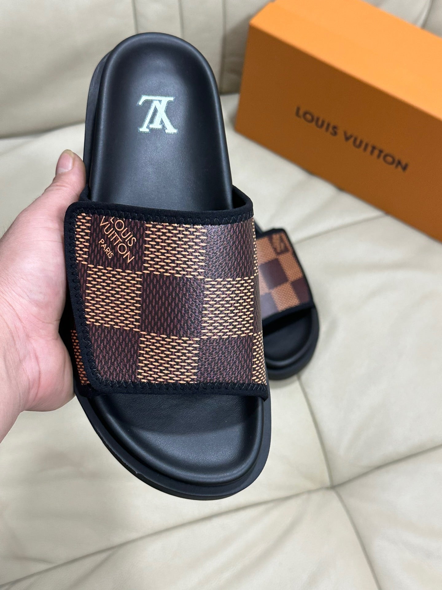 LV Miami Velcro Plaid In Brown