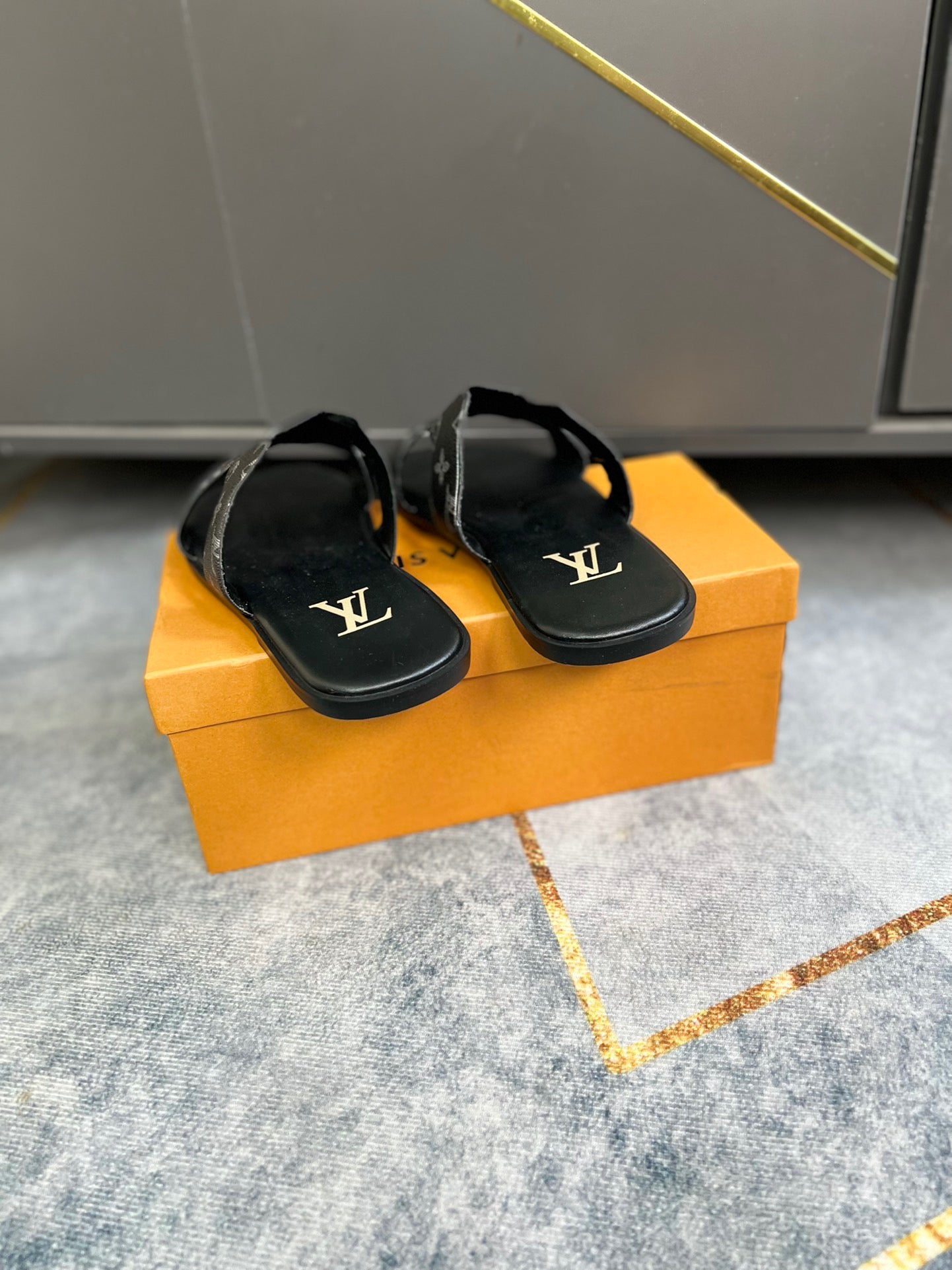 LV Fashion Brown Presbyopic Mules Slippers