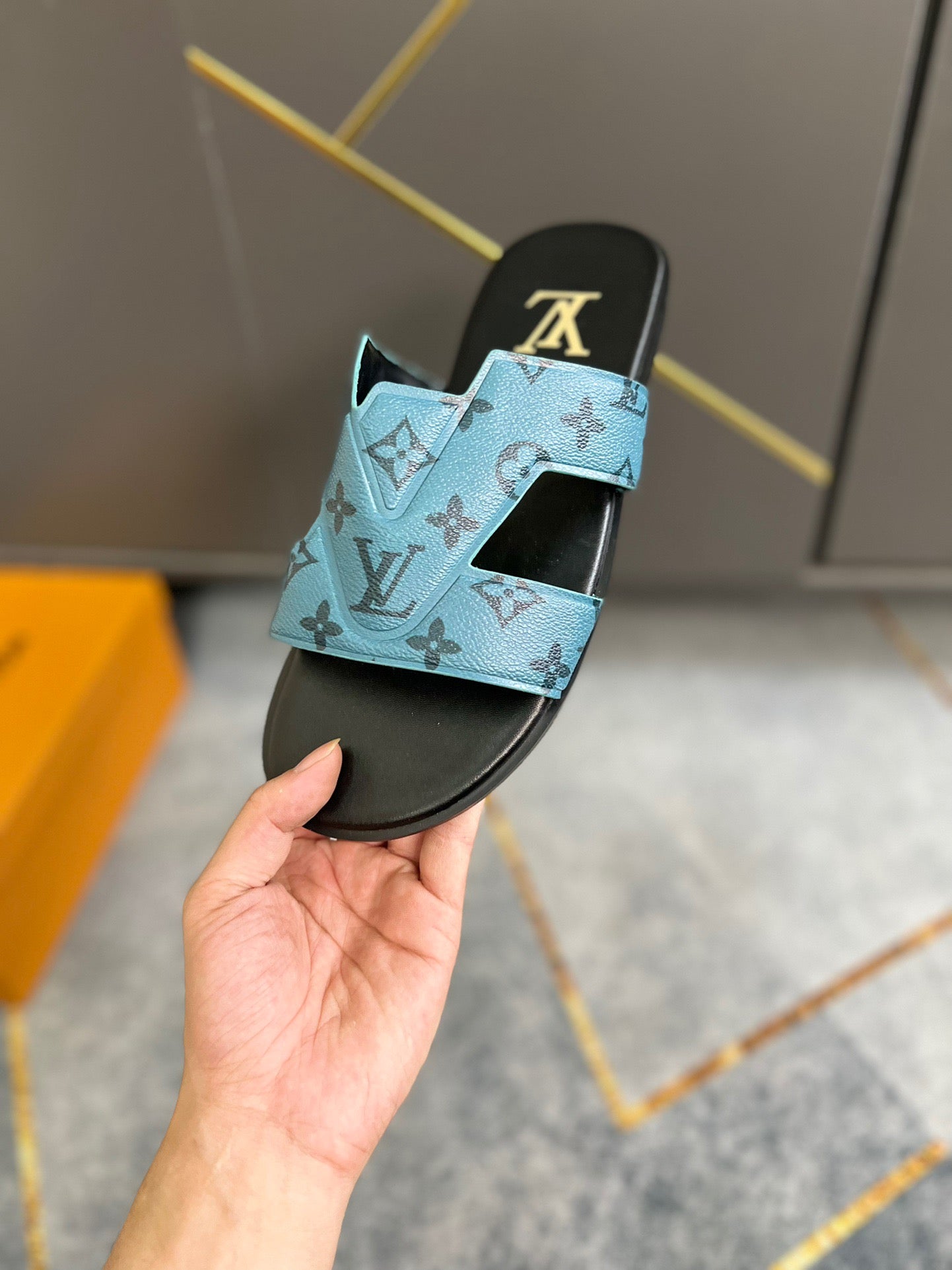 LV Fashion Blue Presbyopic Mules Slippers