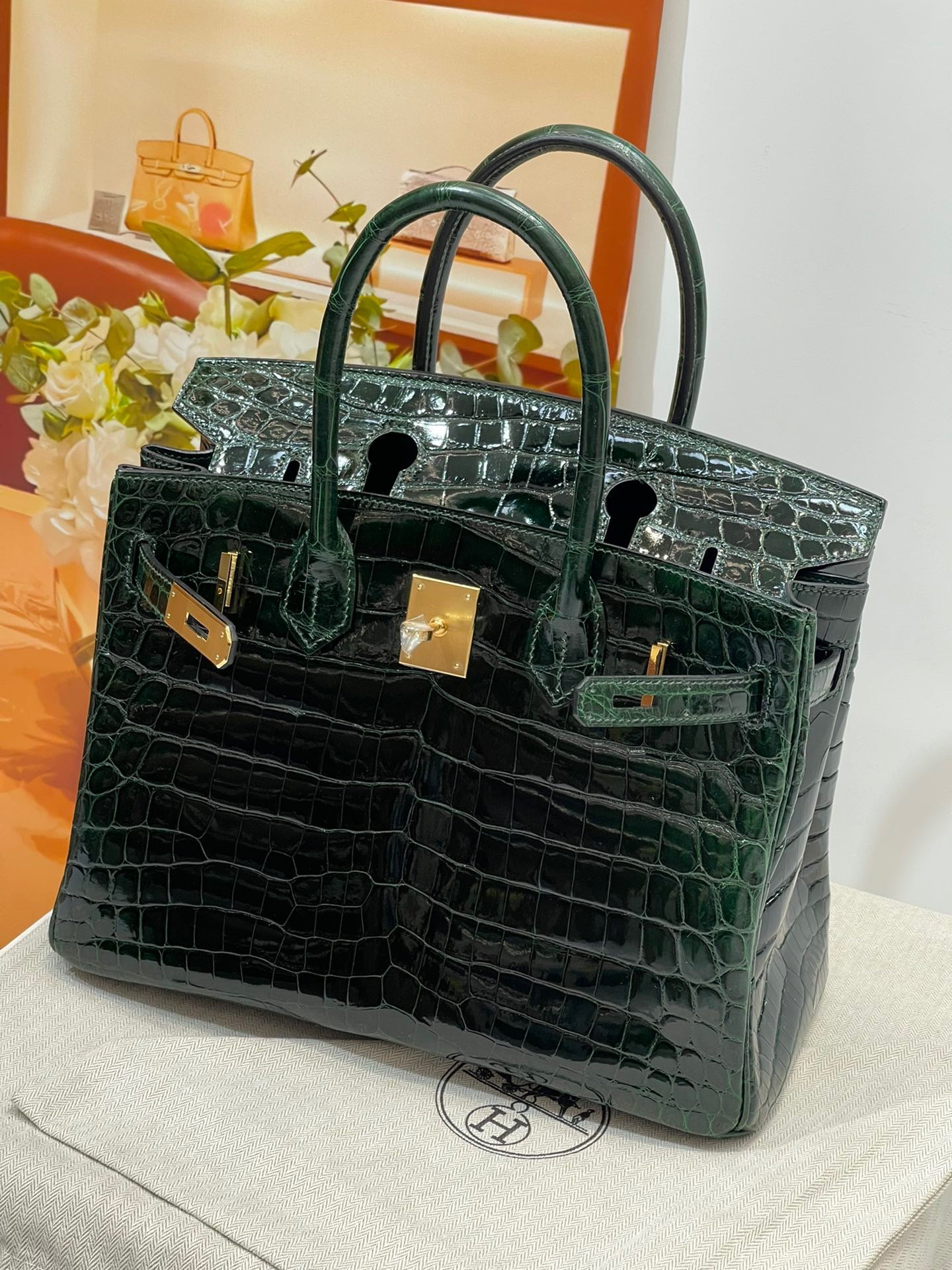 Hermes Birkin 30 Emerald Shiny Crocodile Leather Bag