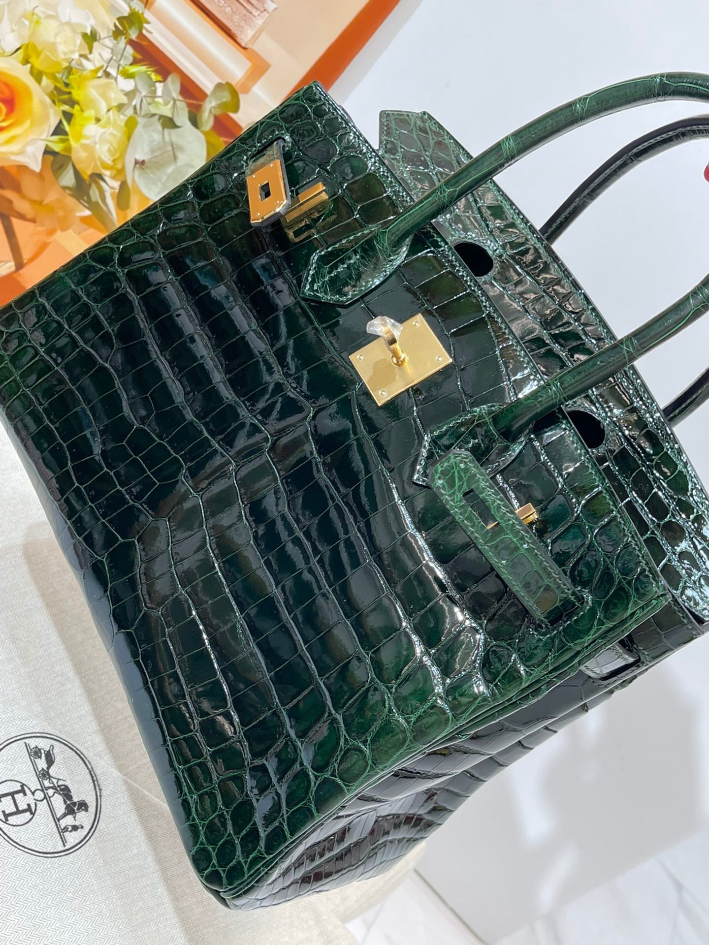 Hermes Birkin 30 Emerald Shiny Crocodile Leather Bag