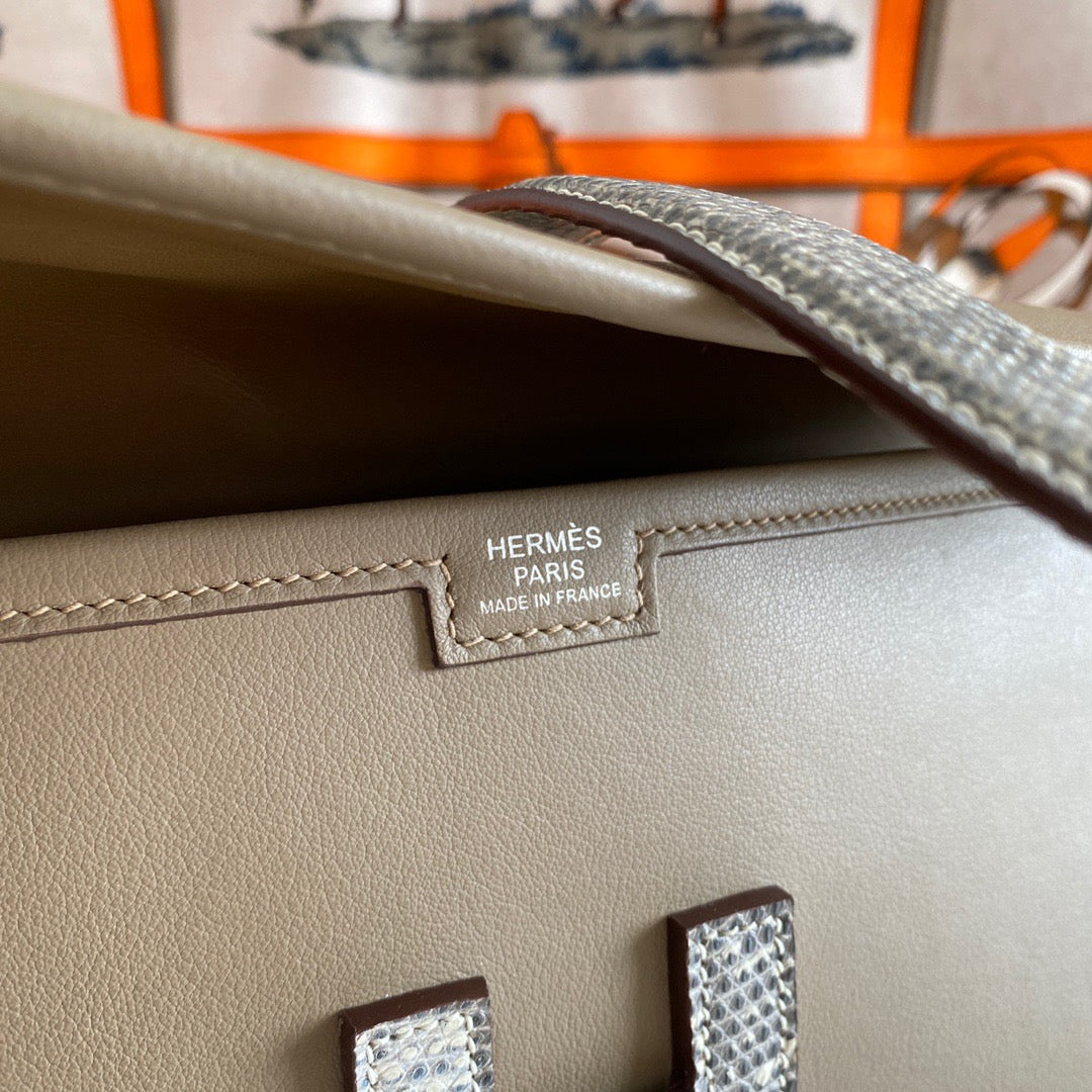 Hermes Jige Clutch In Etoupe Crocodile Leather