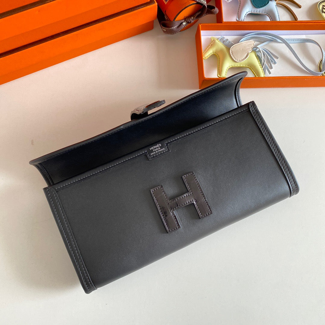 Hermes Jige Clutch In Black Crocodile Leather