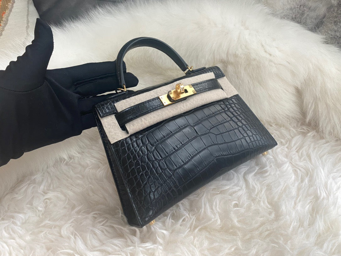 Hermes Black Crocodile Mini Kelly II 20 cm With Gold Hardware