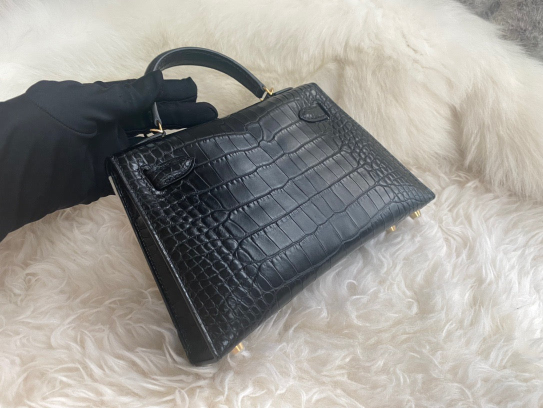 Hermes Black Crocodile Mini Kelly II 20 cm With Gold Hardware