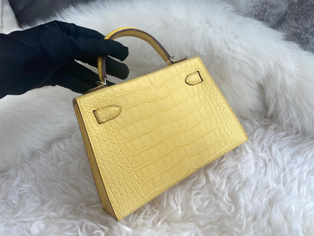 Hermes Jaune Poussin Crocodile Mini Kelly II 20 cm