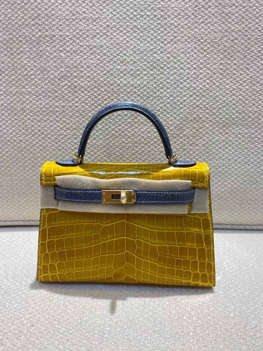 Hermes Lemon Yellow Crocodile Mini Kelly II 20 cm