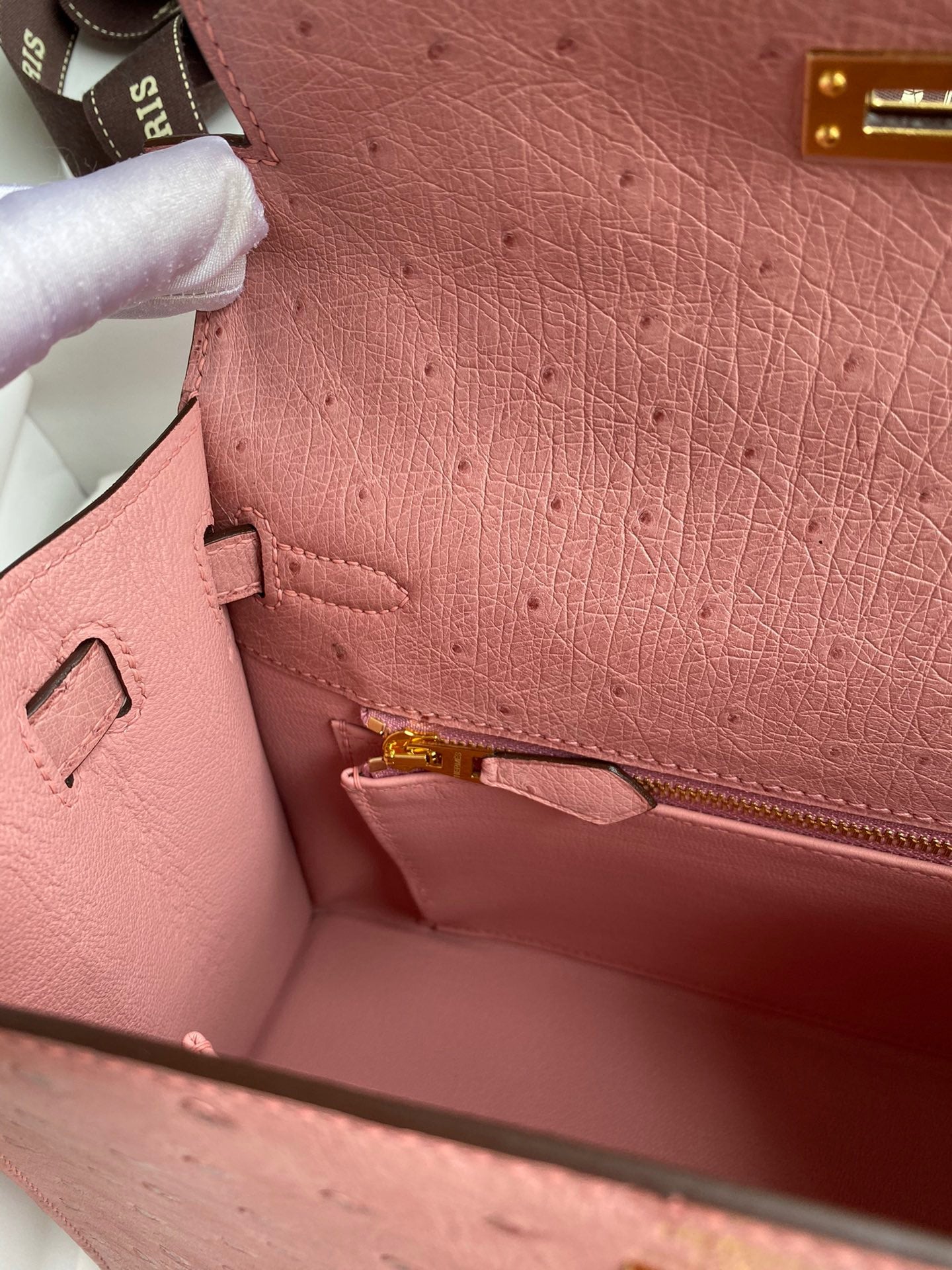 Hermes Kelly 25 Ostrich Leather Pink With Gold Hardware