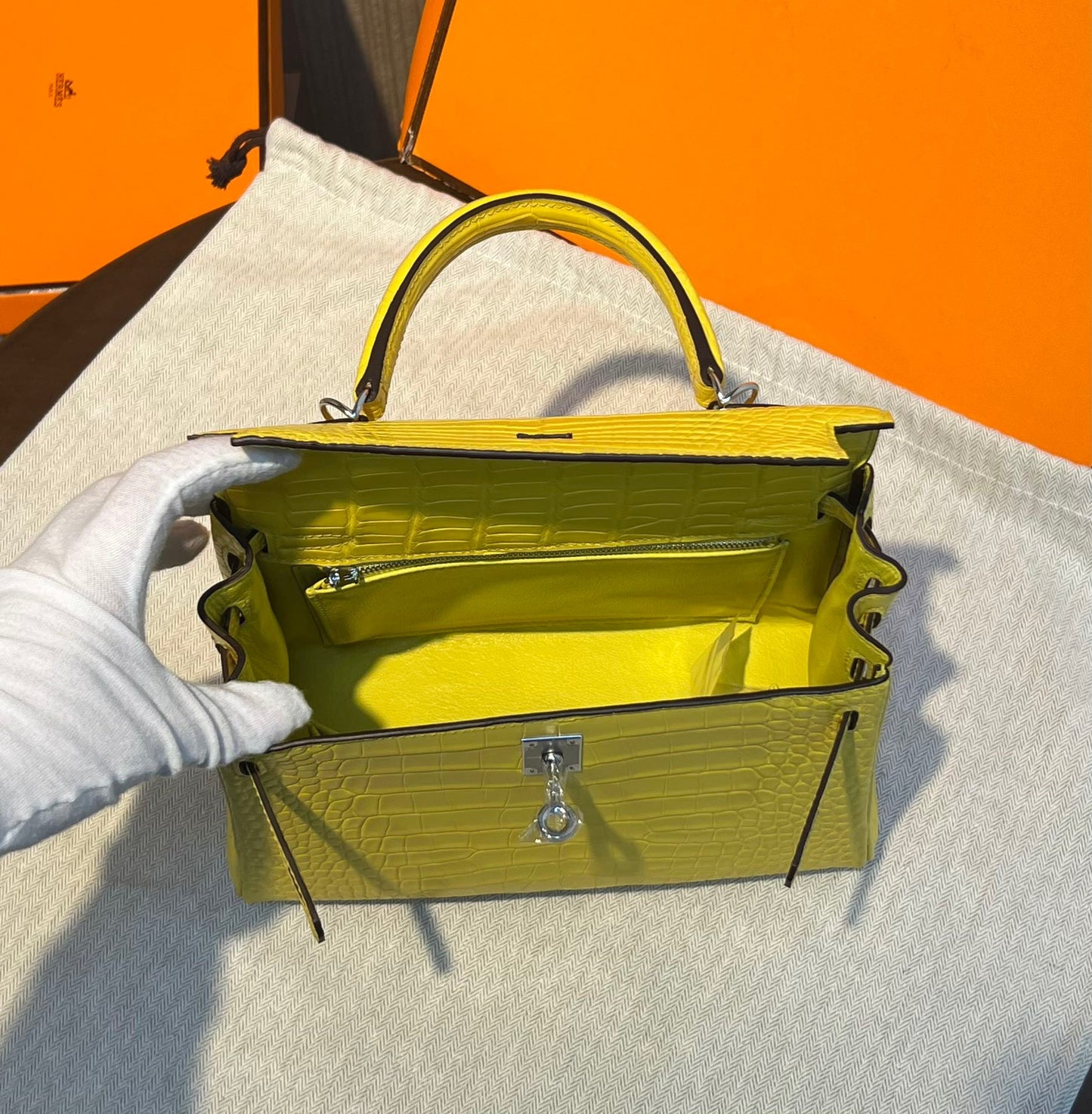 Hermes  Kelly 25 Crocodile Leather Yellow With Gold Hardware