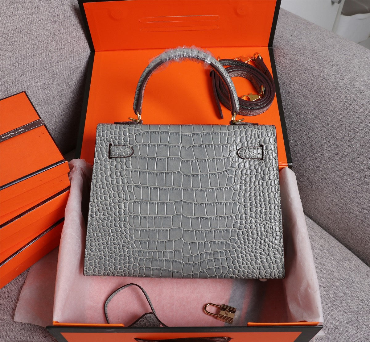 Hermes Kelly 25 Crocodile Leather Gray With Gold Hardware