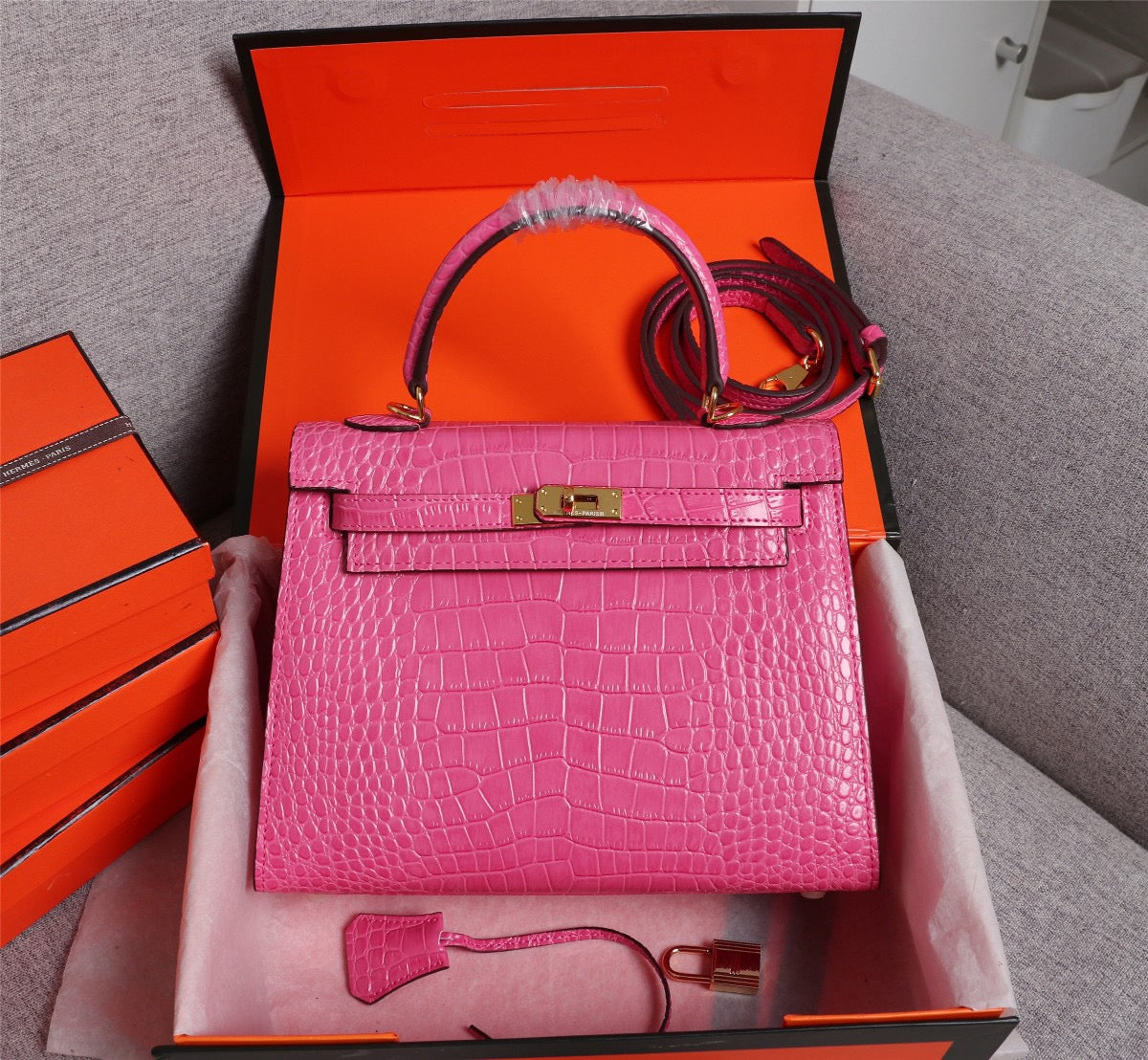 Hermes Kelly 25 Crocodile Leather Rose Red With Gold Hardware