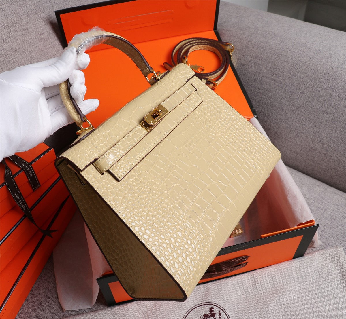 Hermes Kelly 25 Crocodile Leather Apricot With Gold Hardware