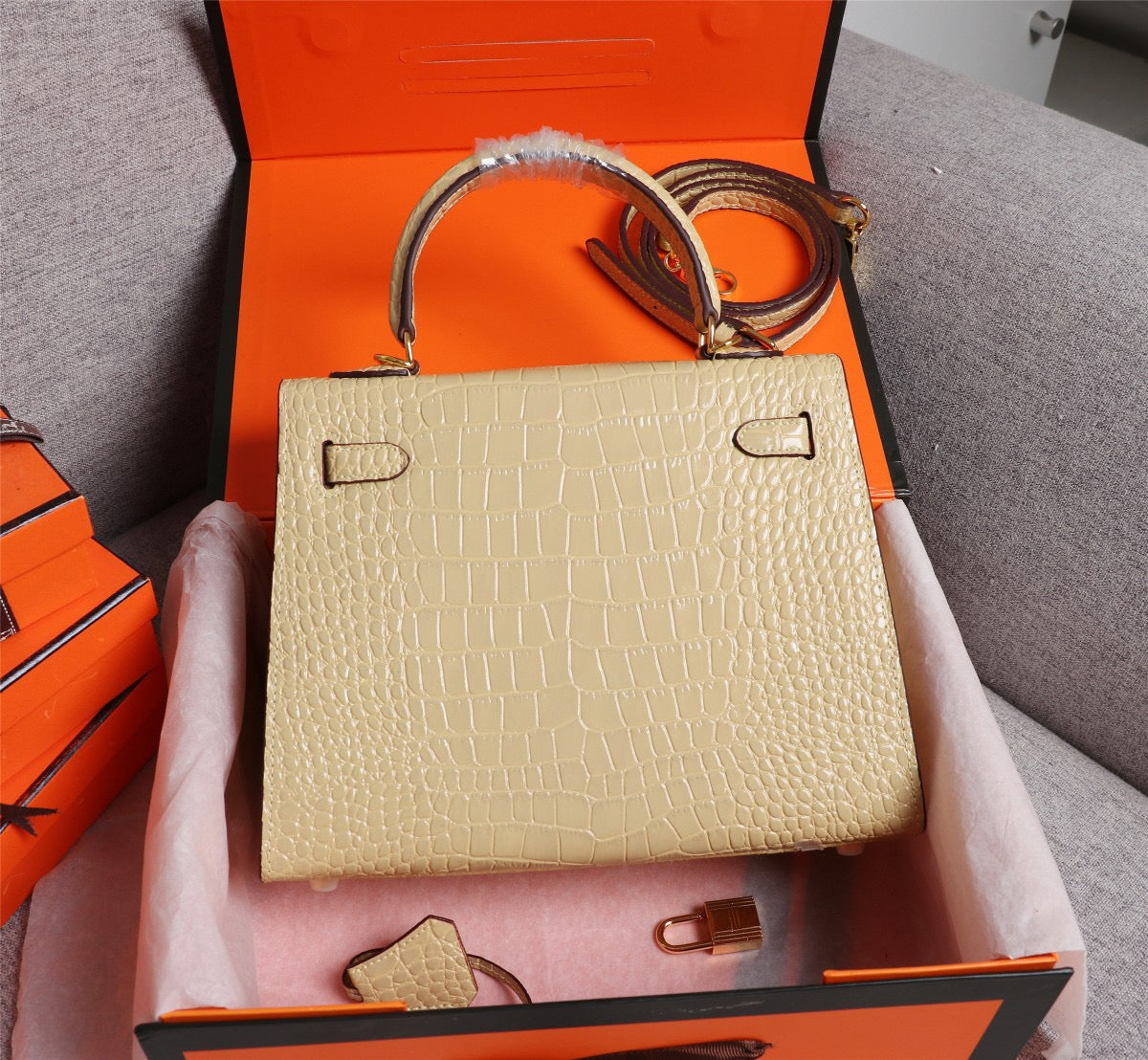 Hermes Kelly 25 Crocodile Leather Apricot With Gold Hardware