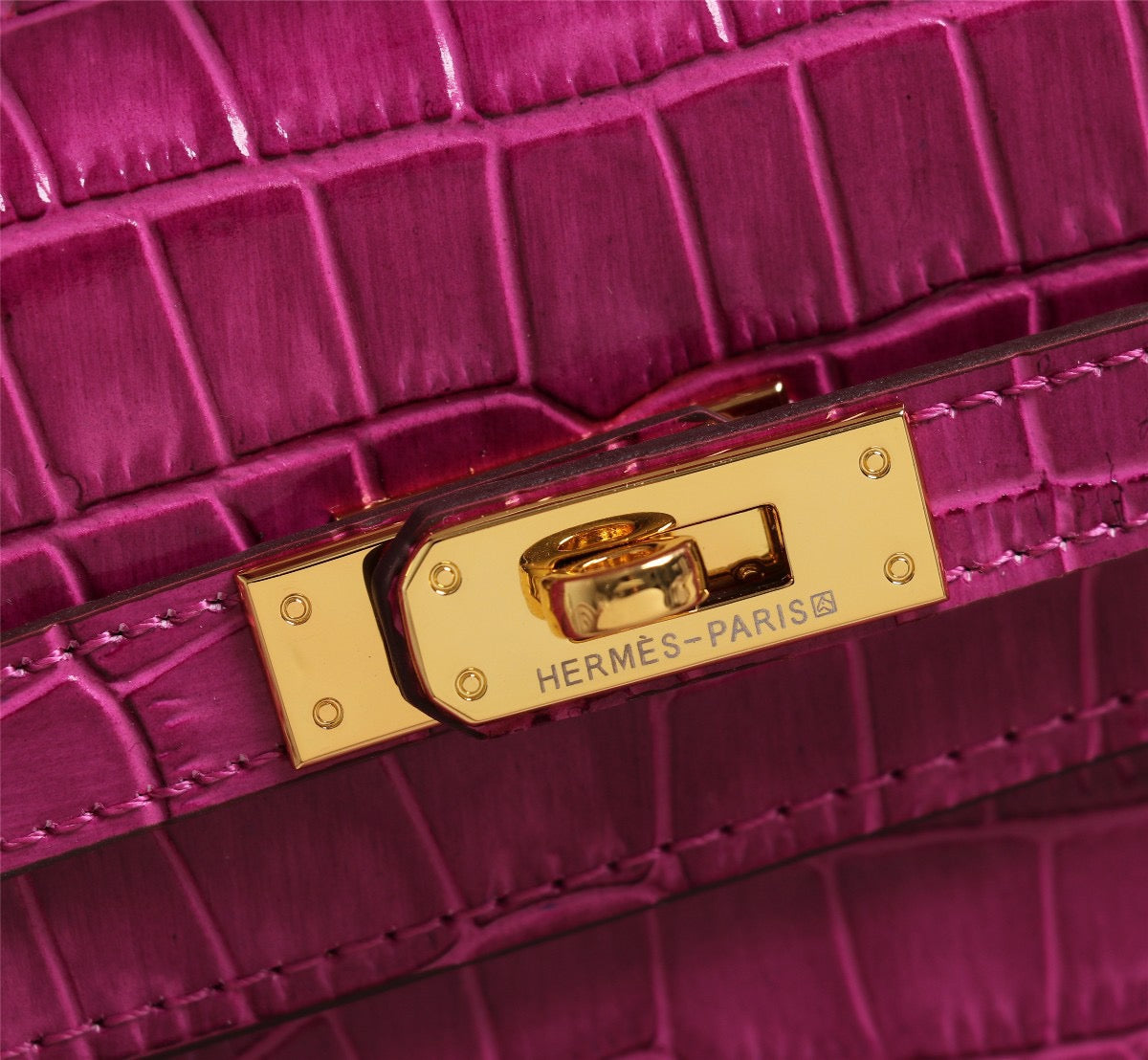 Hermes Kelly 25 Crocodile Leather Purple With Gold Hardware