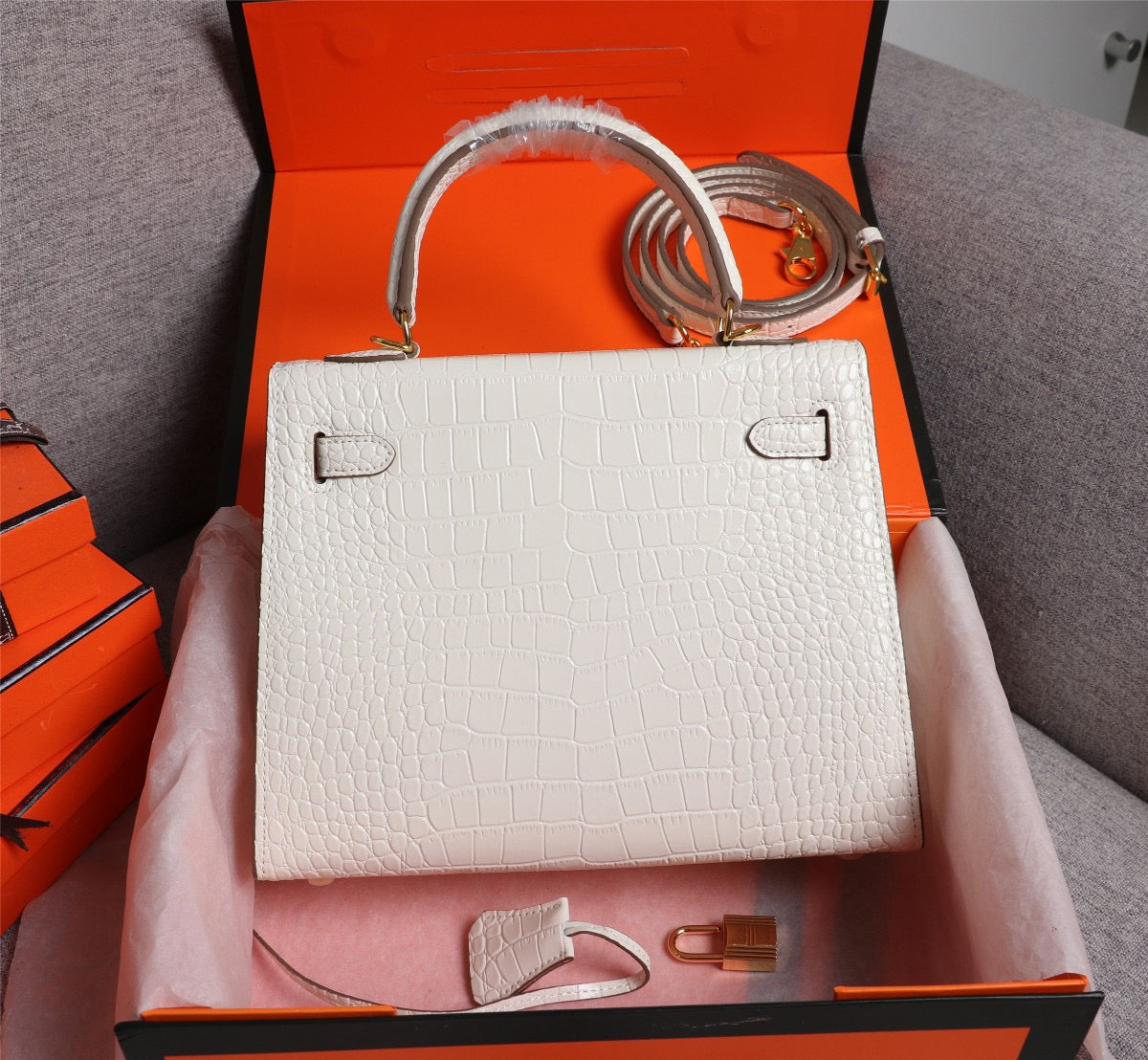 Hermes Kelly 25 Crocodile Leather White With Gold Hardware