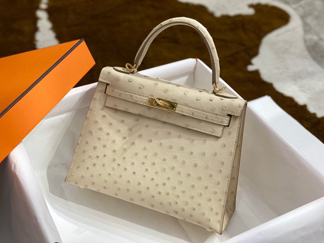 Hermes Kelly 25 Ostrich Leather Beige With Gold Hardware