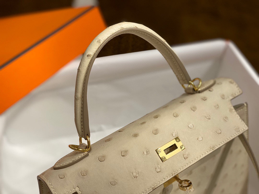 Hermes Kelly 25 Ostrich Leather Beige With Gold Hardware