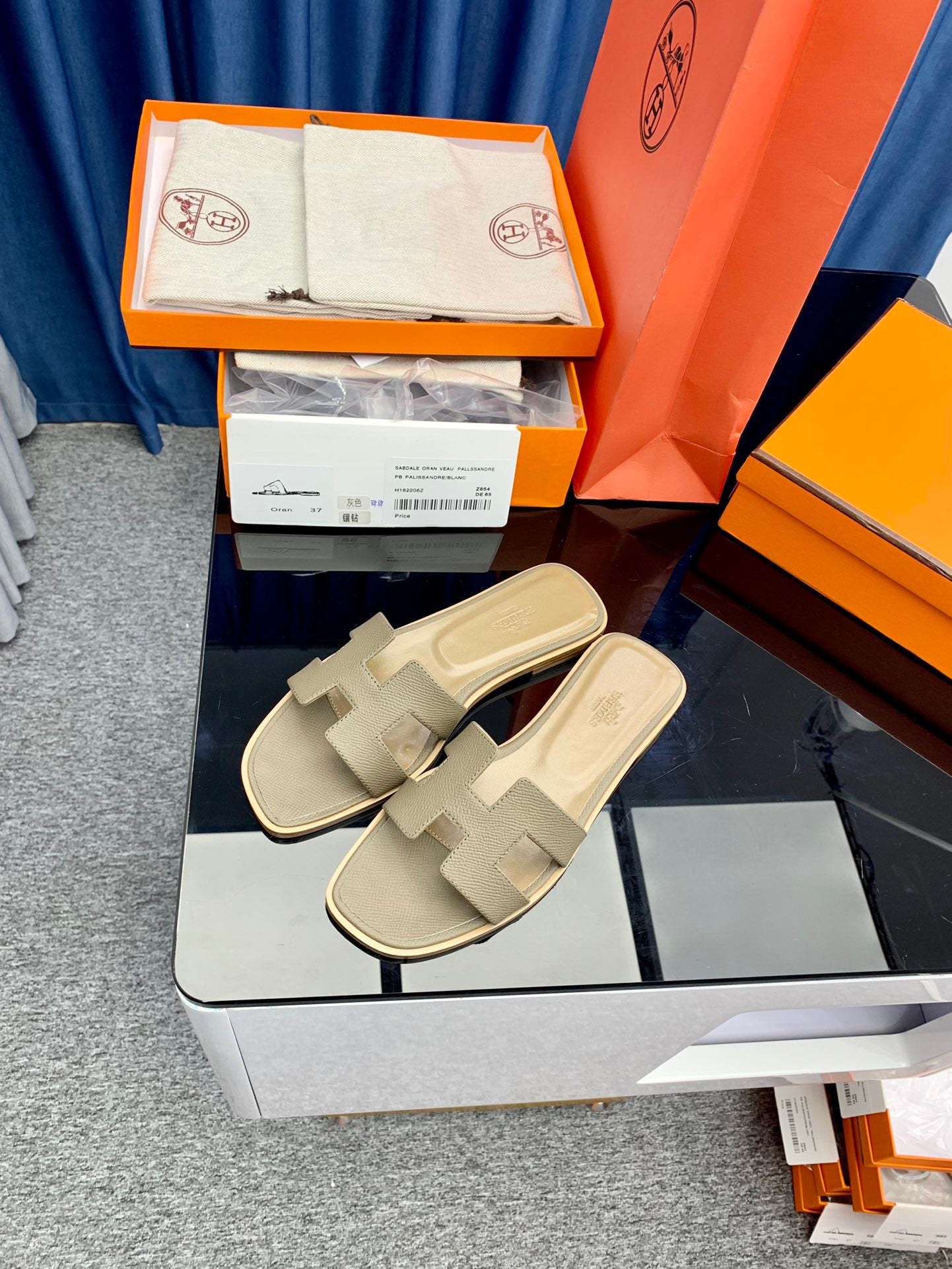 Hermes Oran Sandals In Gray Epsom Leather