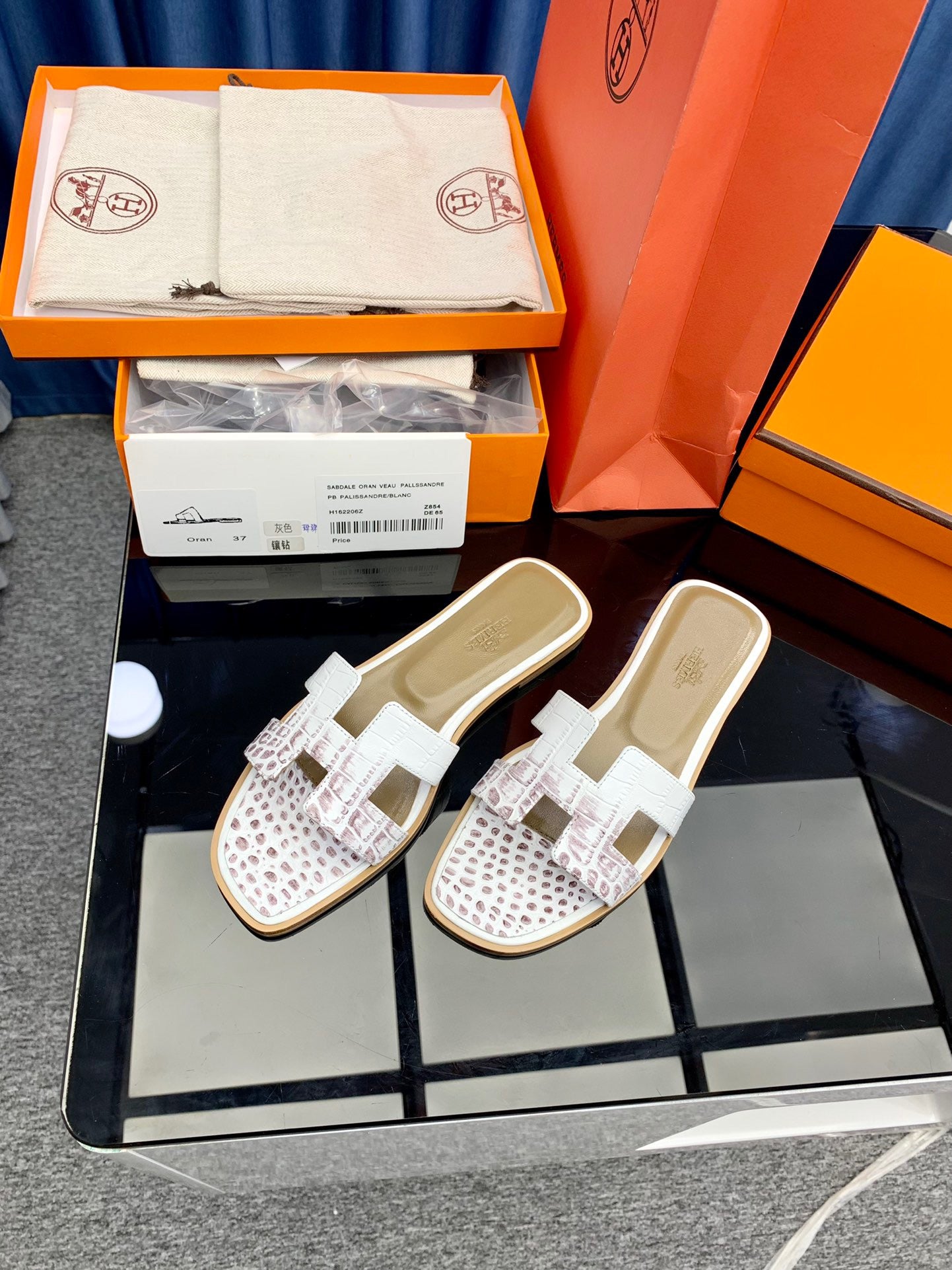 Hermès Oran Sandals Himalaya Niloticus Crocodile