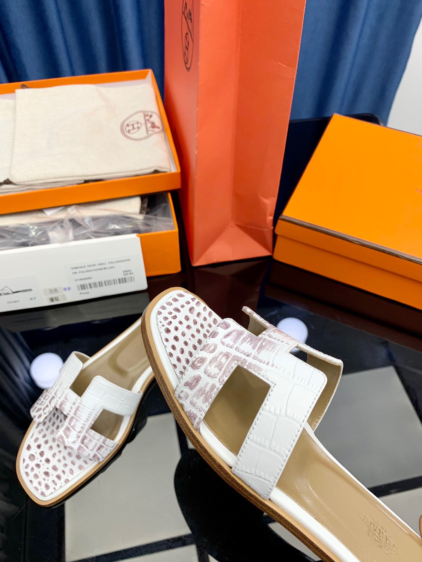 Hermès Oran Sandals Himalaya Niloticus Crocodile