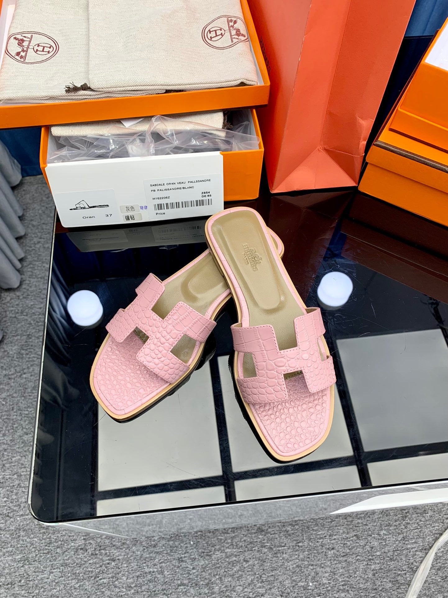 Hermès Oran Sandals Pink Niloticus Crocodile