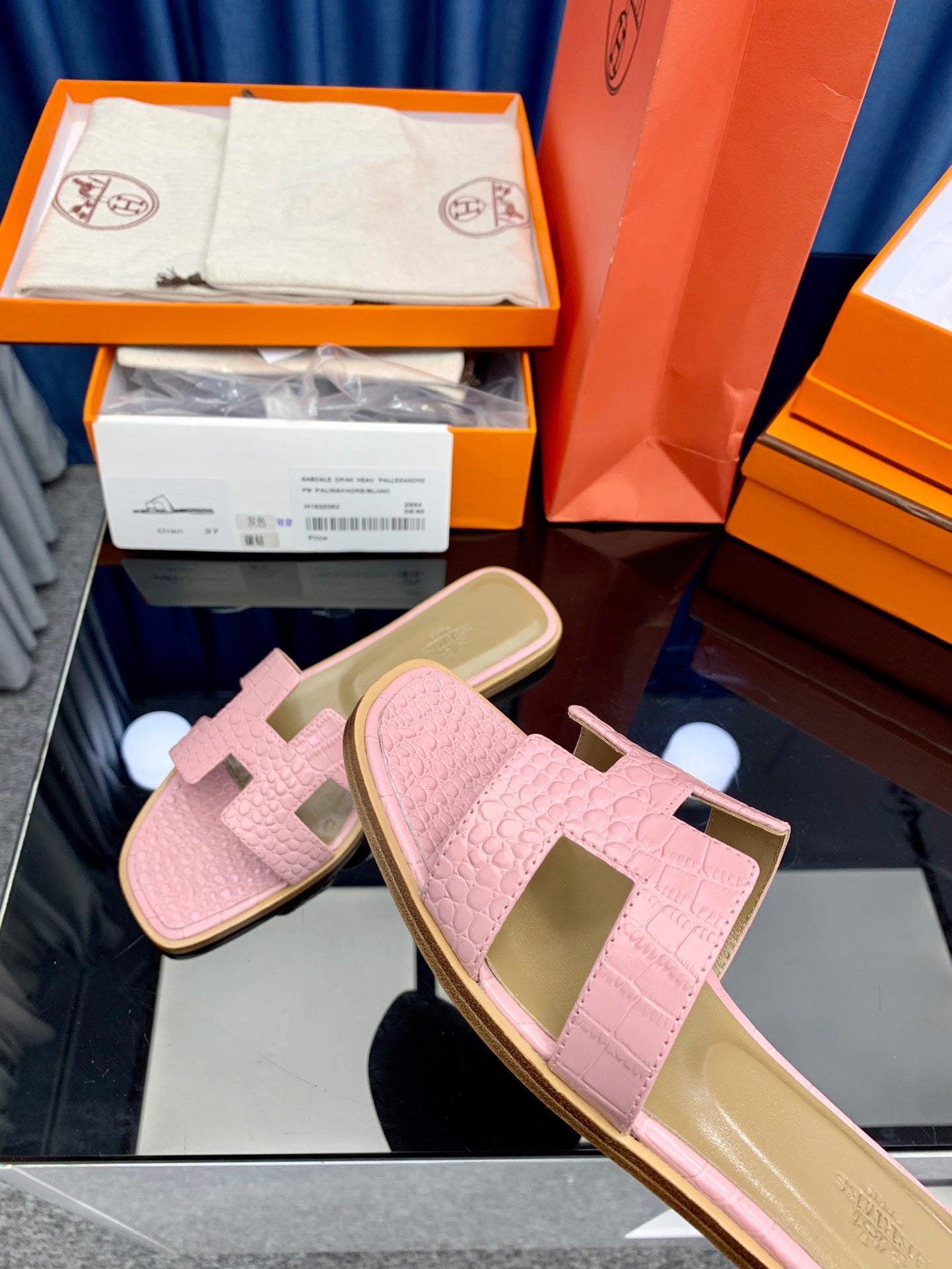 Hermès Oran Sandals Pink Niloticus Crocodile