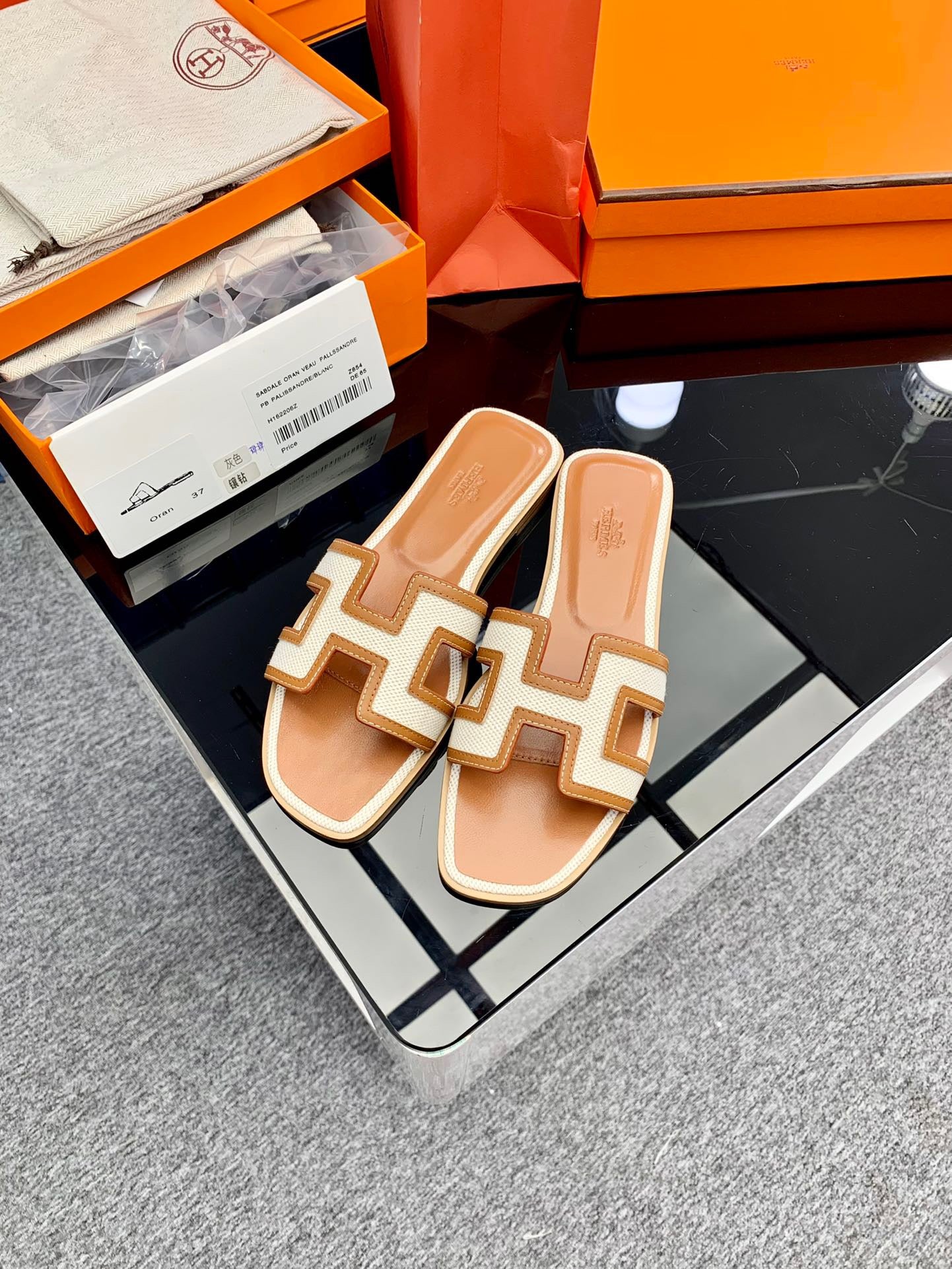 Hermès Oran Sandals Beige Canvas