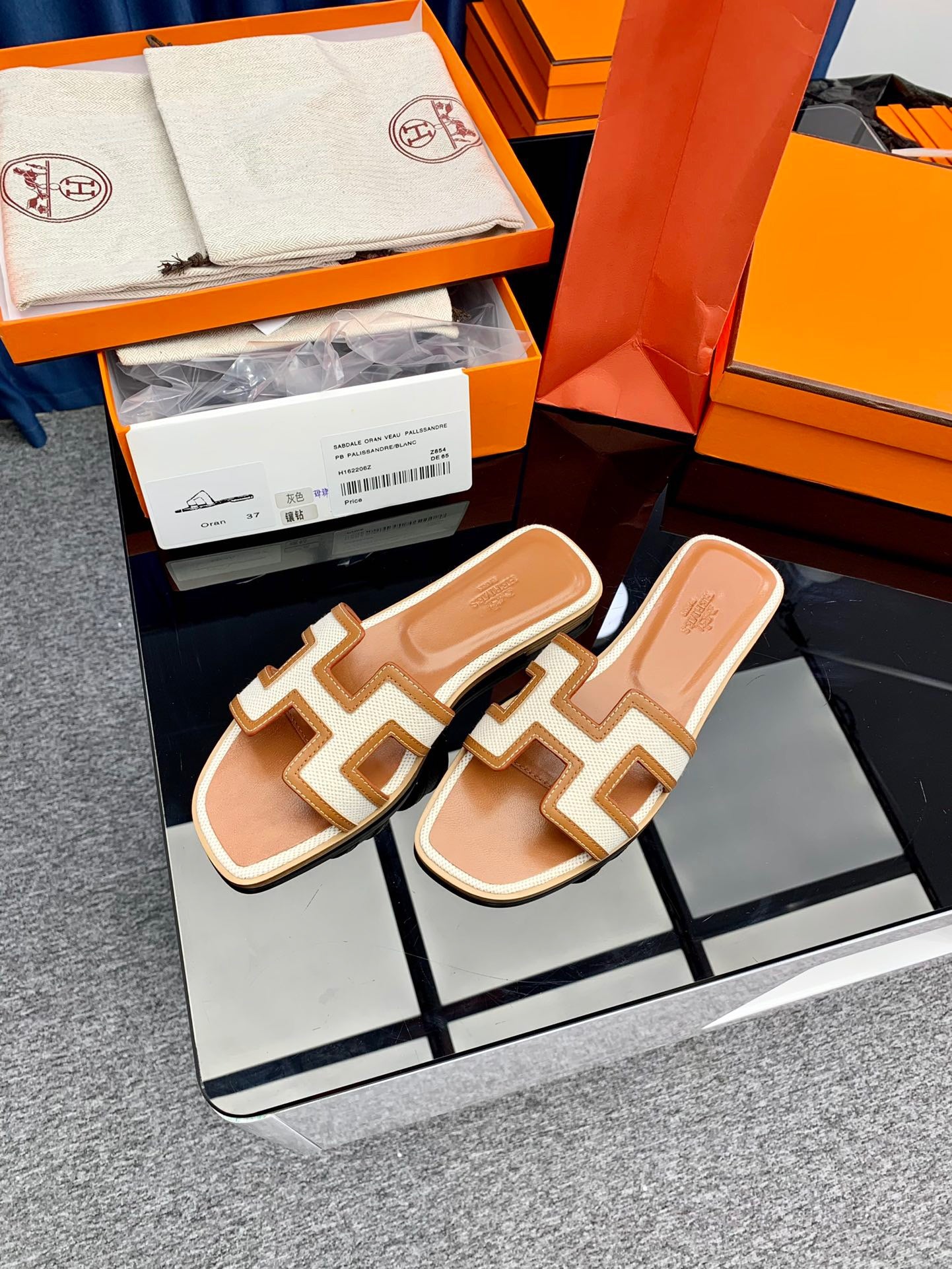 Hermès Oran Sandals Beige Canvas