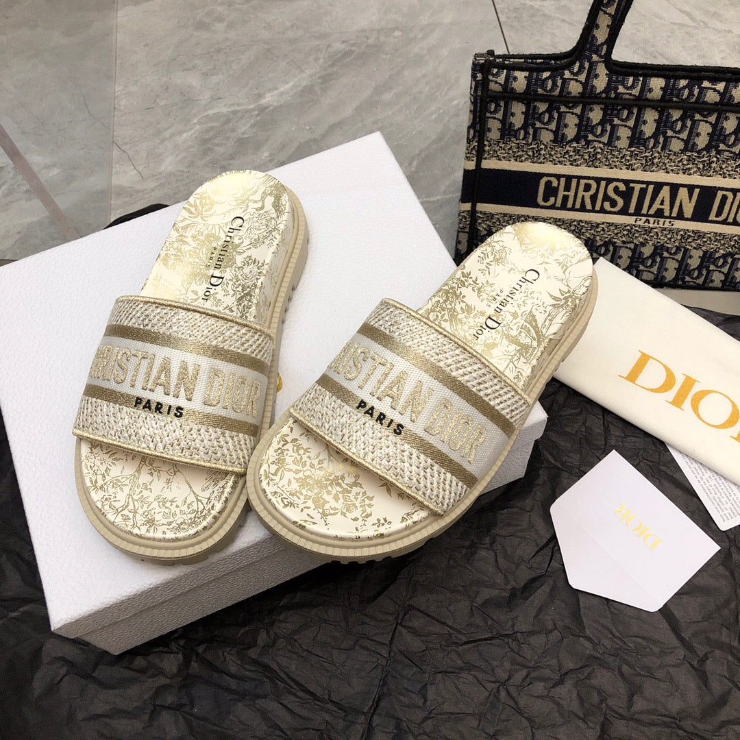 Dior Dway Mule With Thick Sole Golden Color