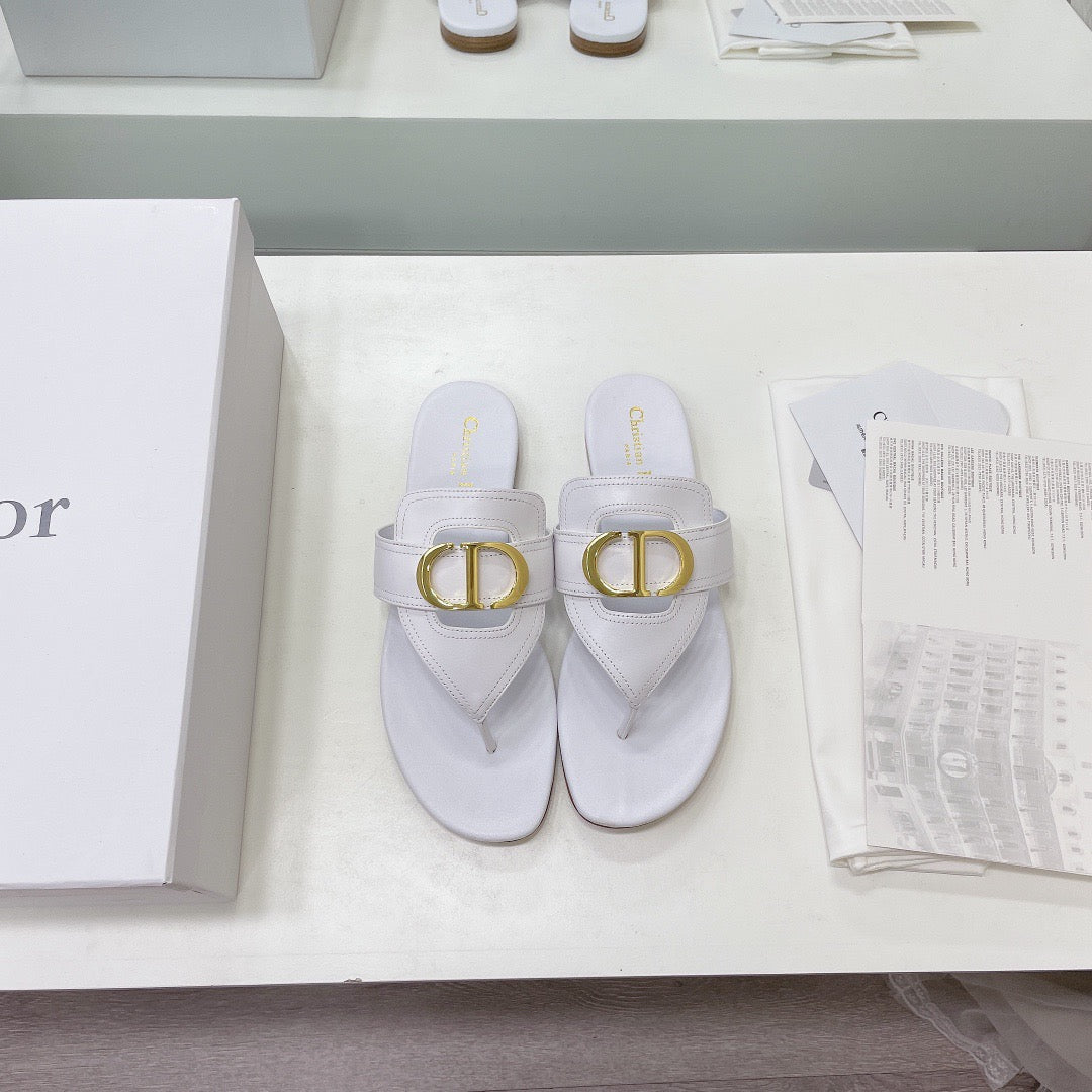 Dior White Leather 30 Montaigne Thong Flats