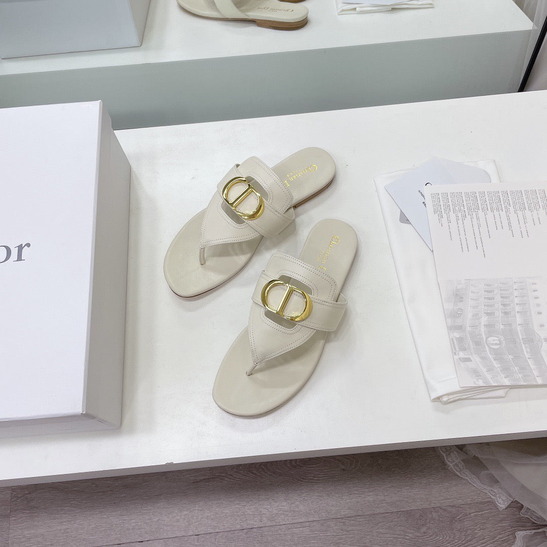 Dior Off White Leather 30 Montaigne Thong Flats