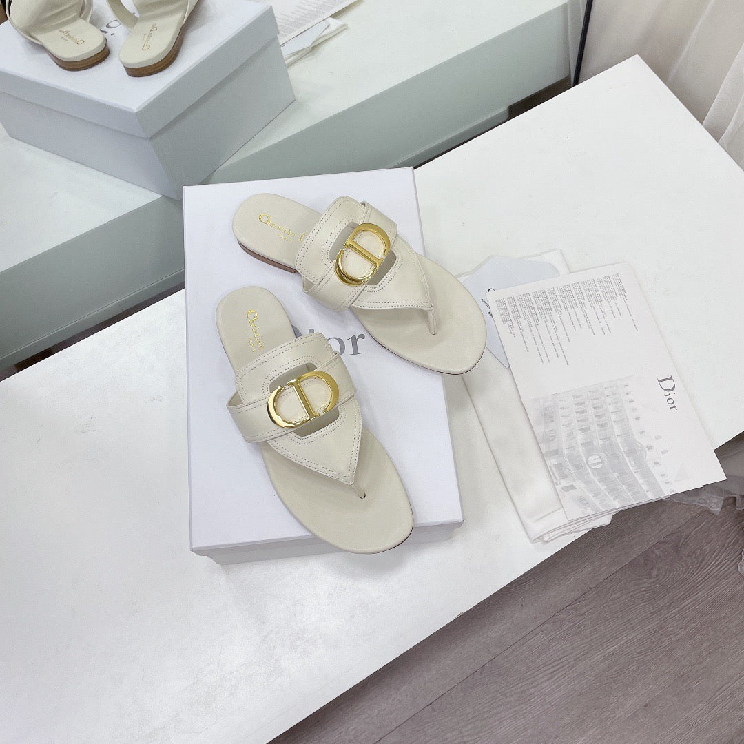 Dior Off White Leather 30 Montaigne Thong Flats