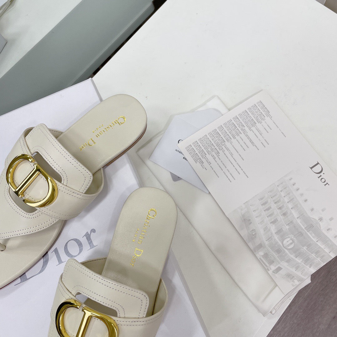 Dior Off White Leather 30 Montaigne Thong Flats