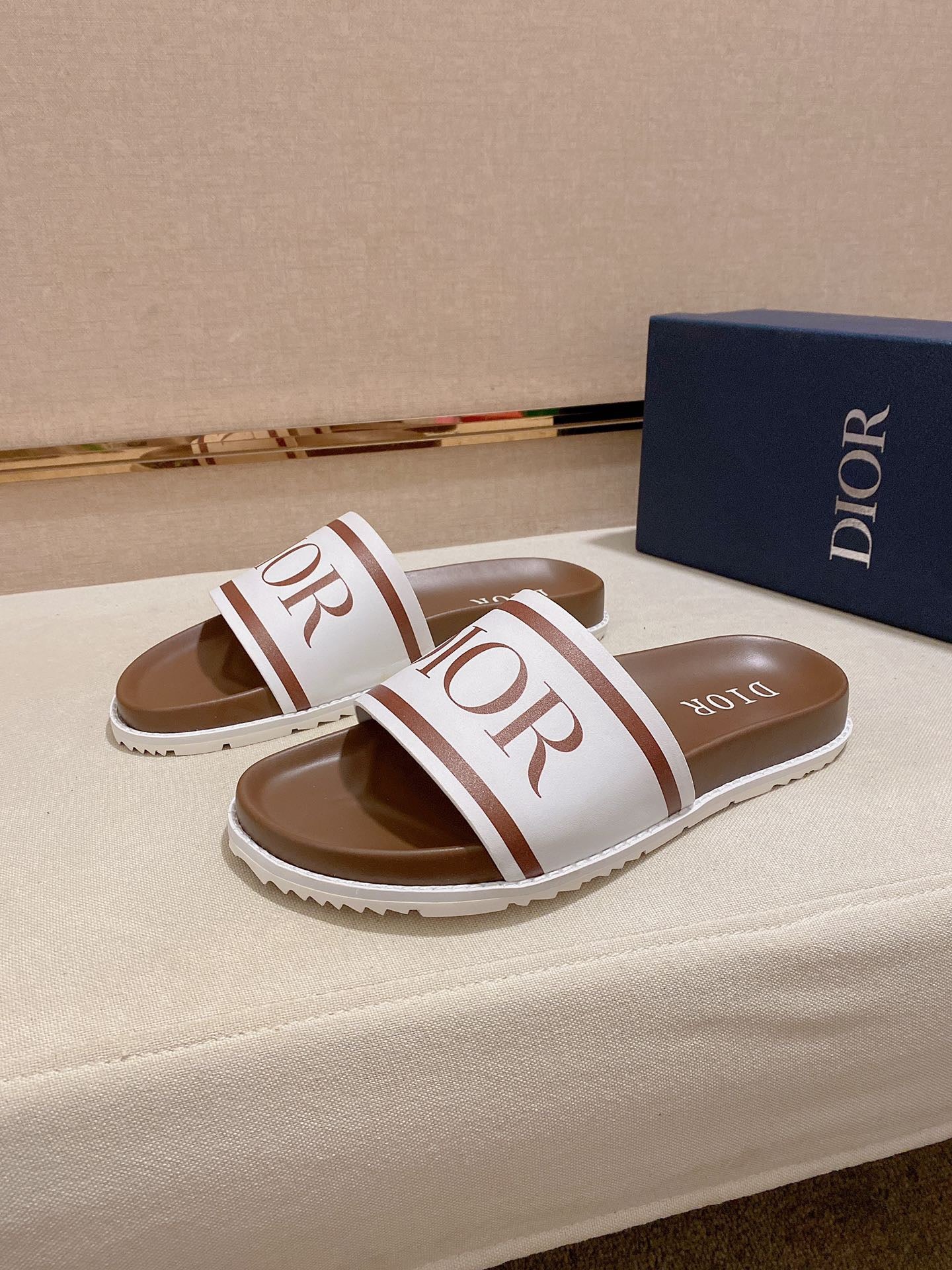 Dior Slides In Brown With'Dior'Logo