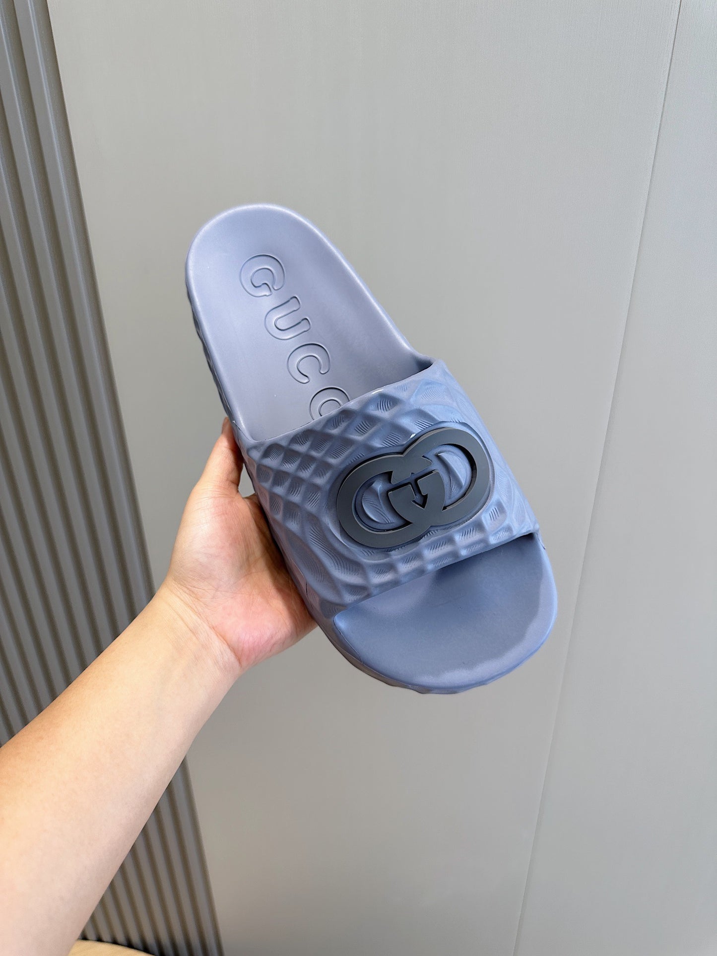 Gucci Gg Blue Ripple Rubber Slides