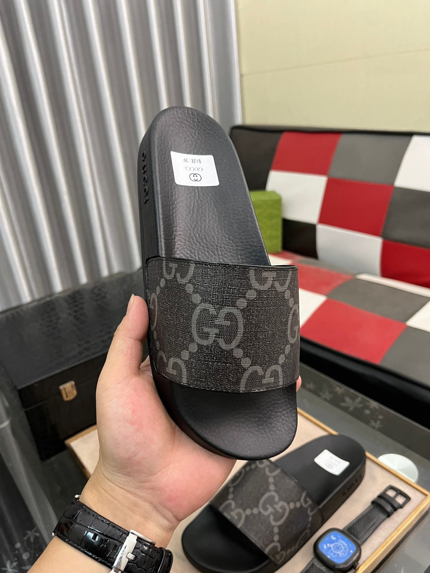 Gucci Black Men's Slides With Interlocking